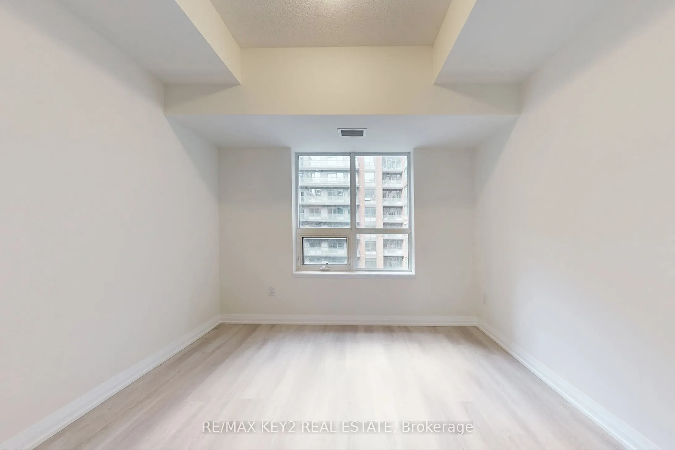 3270 Sheppard Avenue E, #427