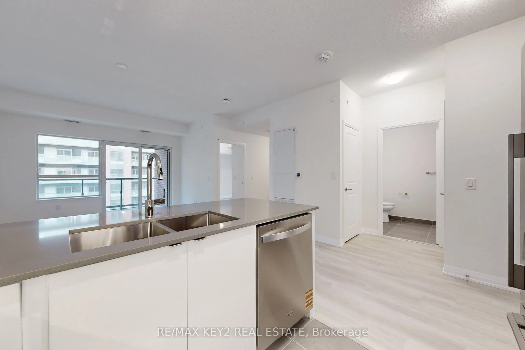 3270 Sheppard Avenue E, #427