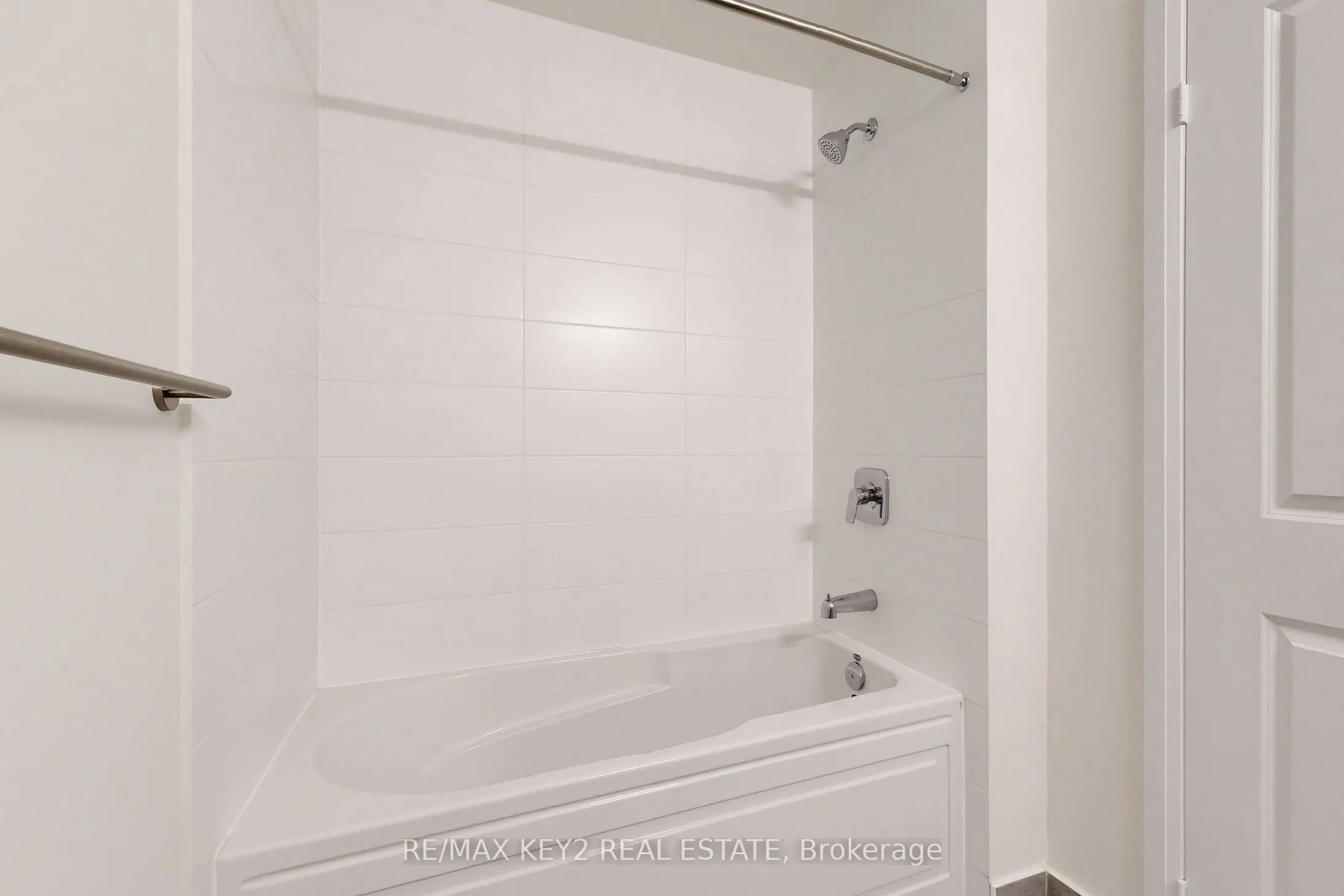 3270 Sheppard Avenue E, #427