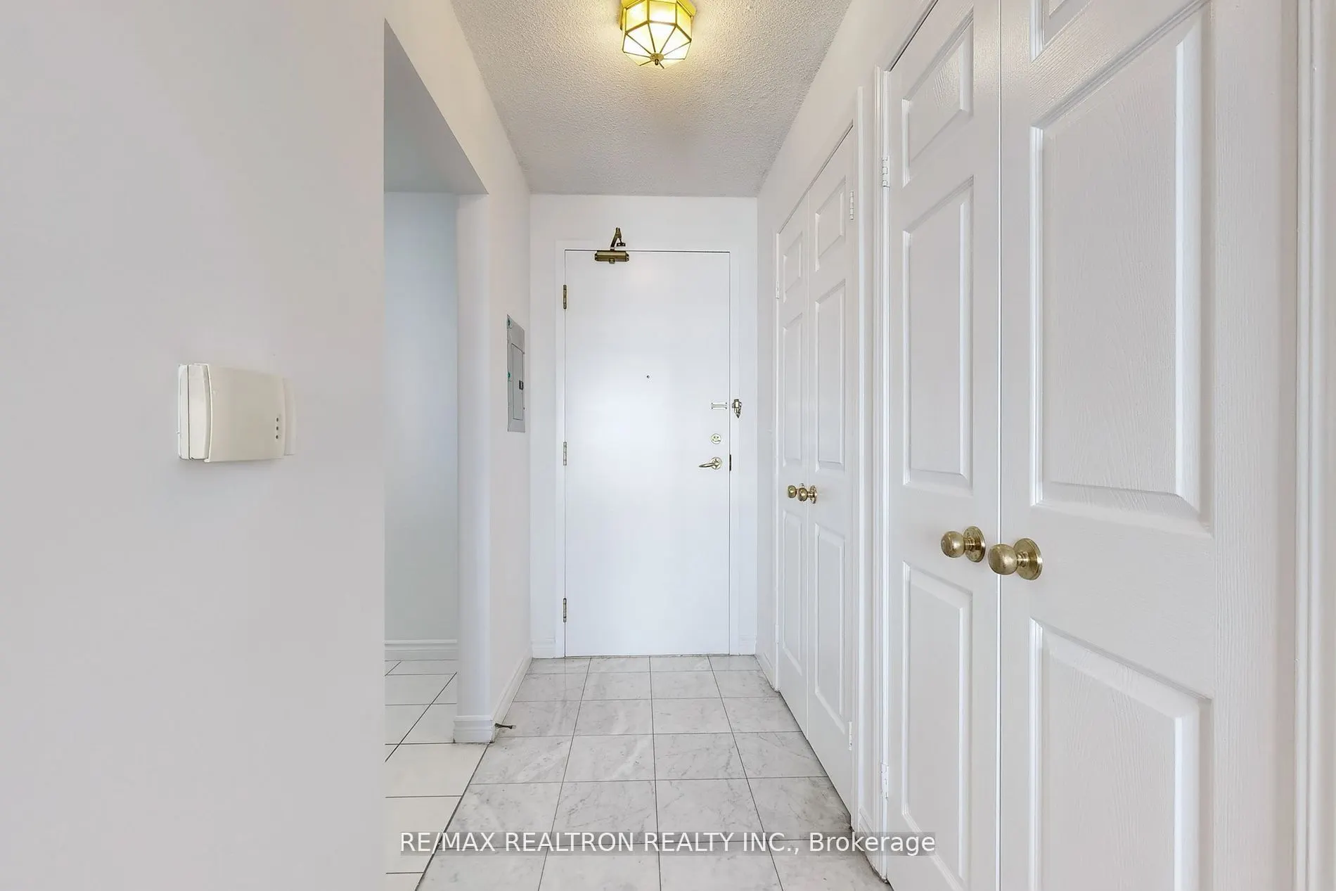 5039 Finch Avenue E, #1113