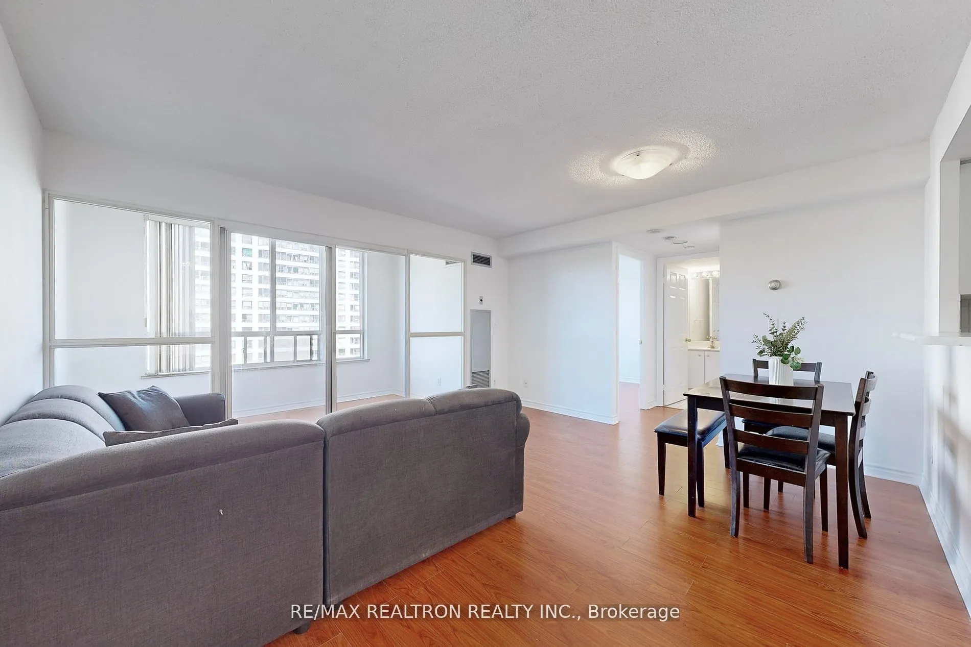 5039 Finch Avenue E, #1113