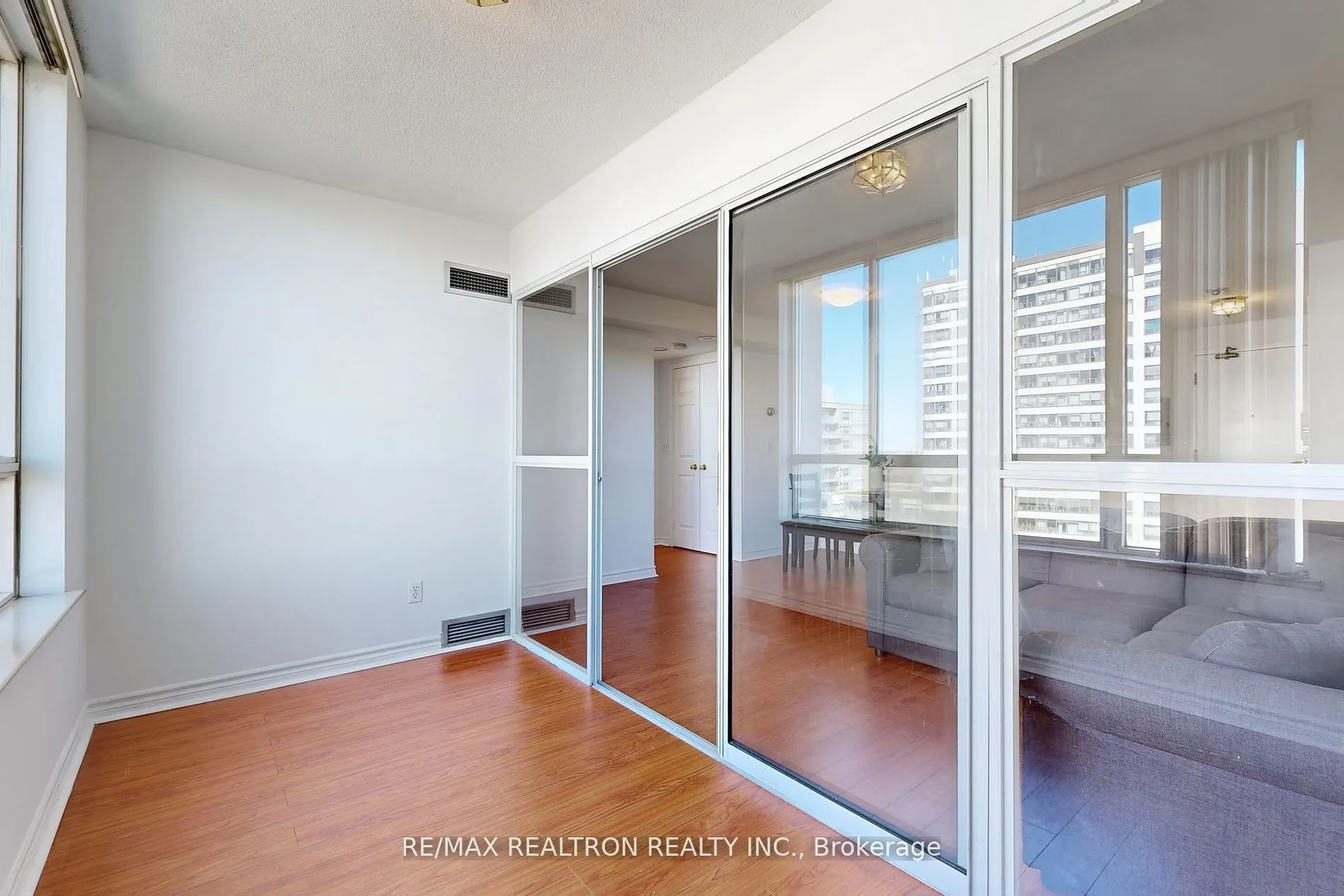 5039 Finch Avenue E, #1113