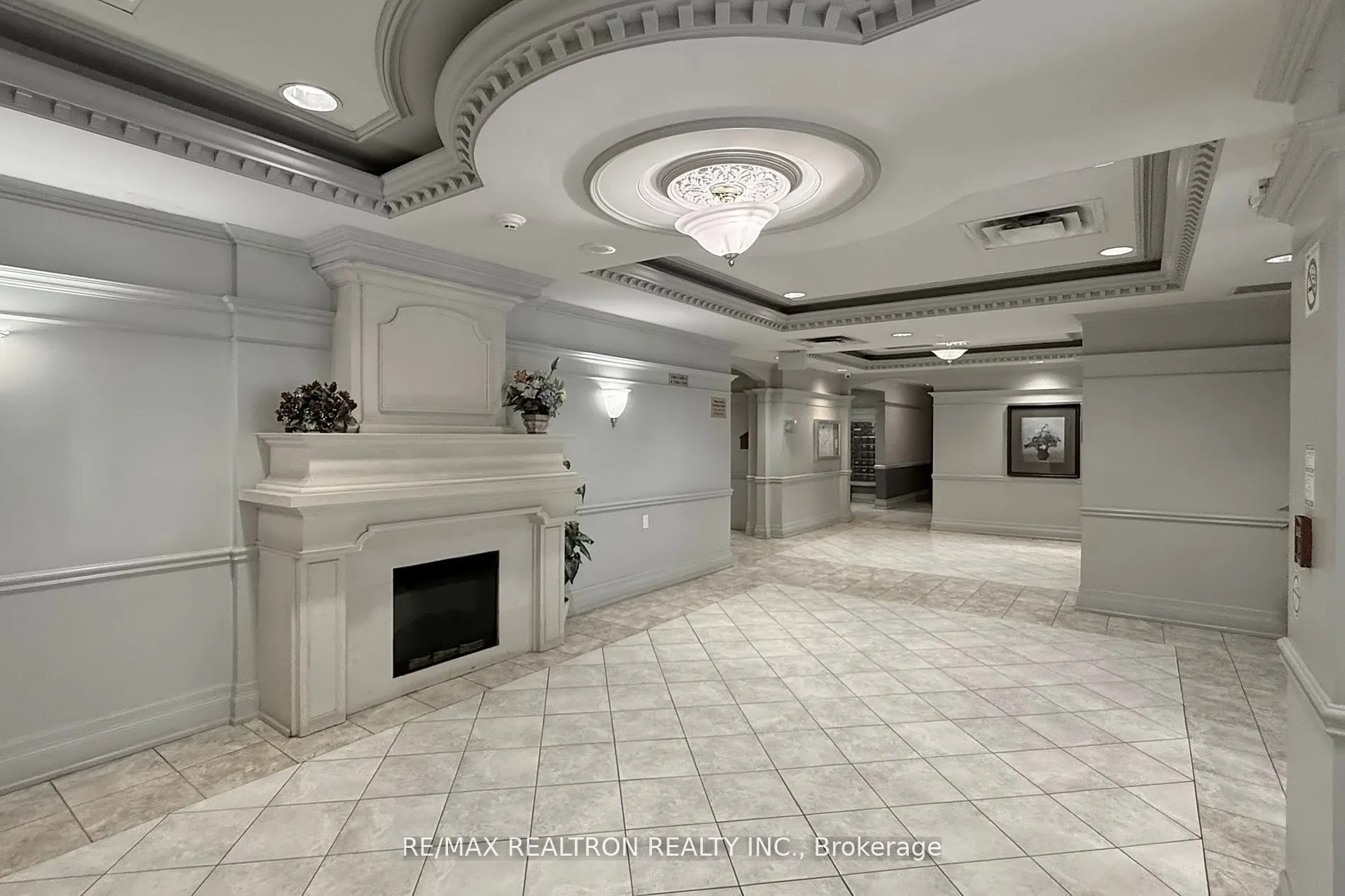 5039 Finch Avenue E, #1113