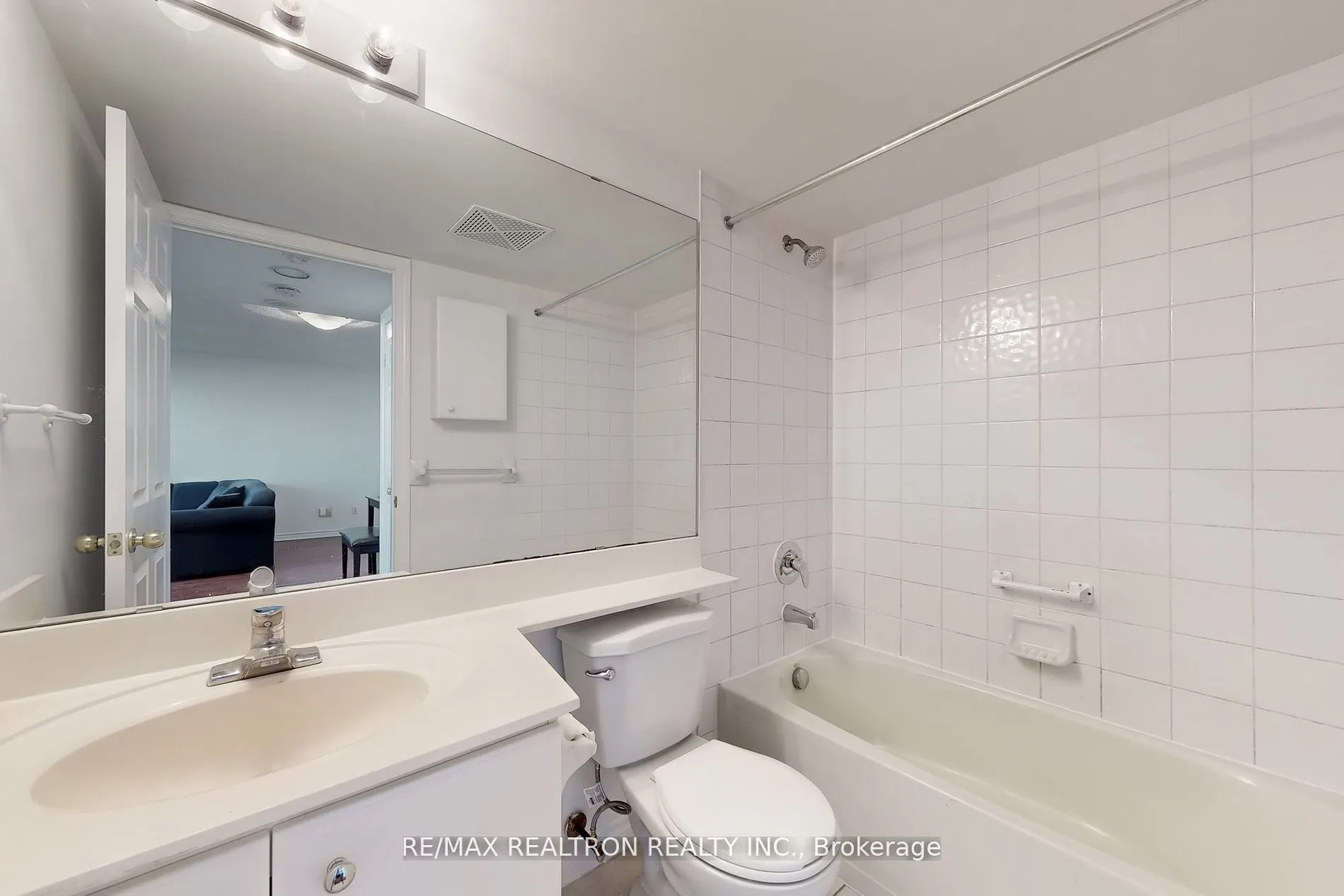 5039 Finch Avenue E, #1113