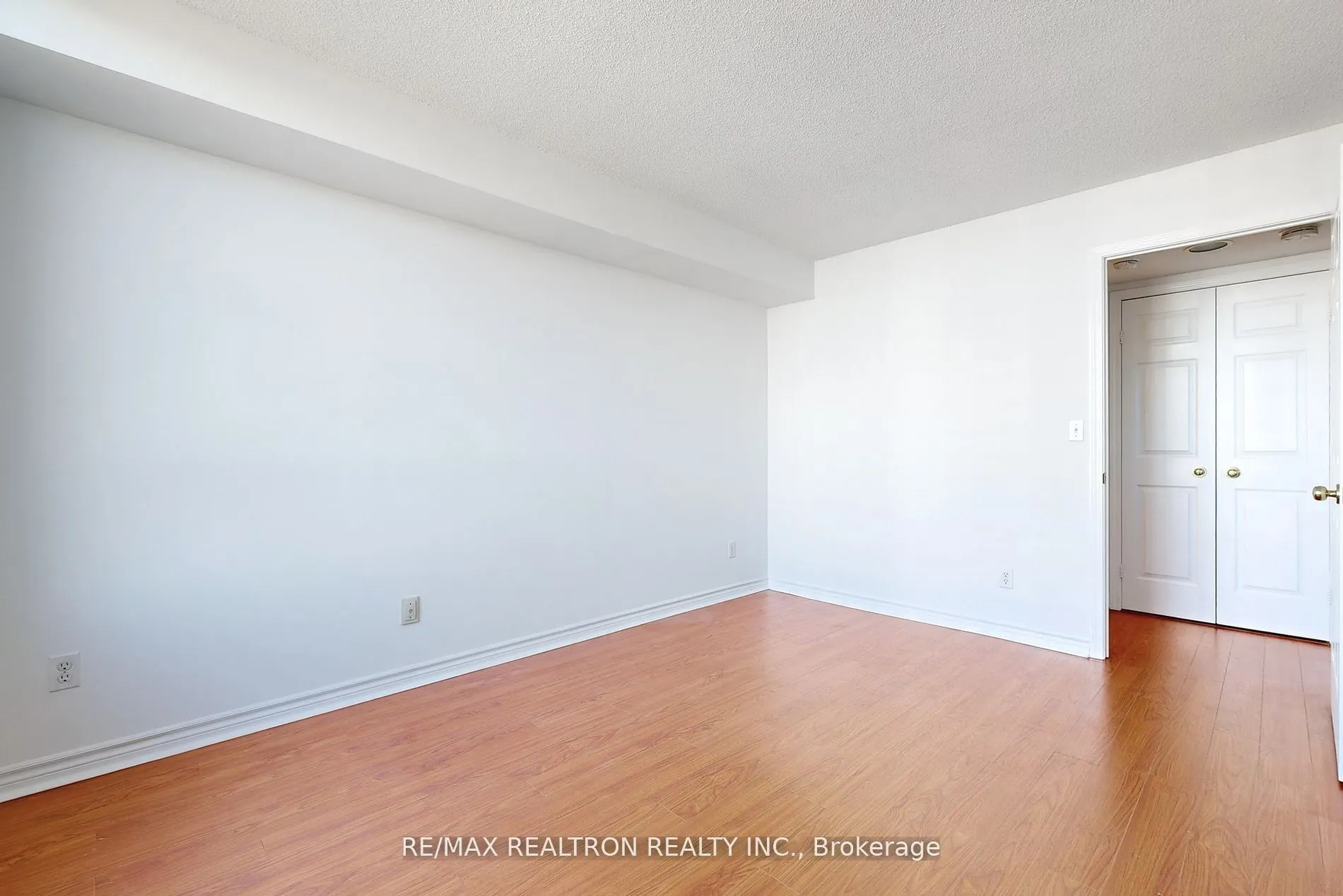 5039 Finch Avenue E, #1113