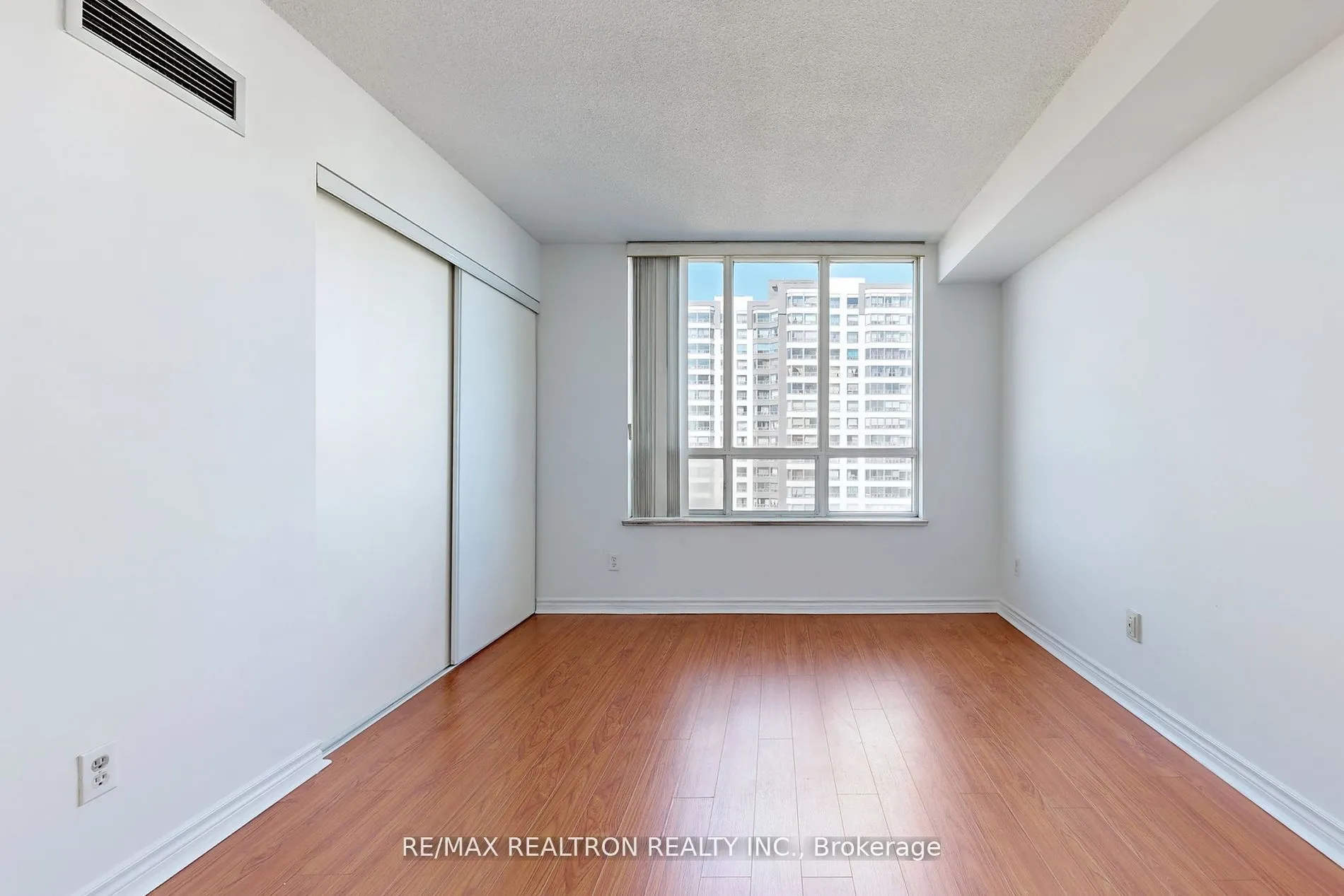 5039 Finch Avenue E, #1113