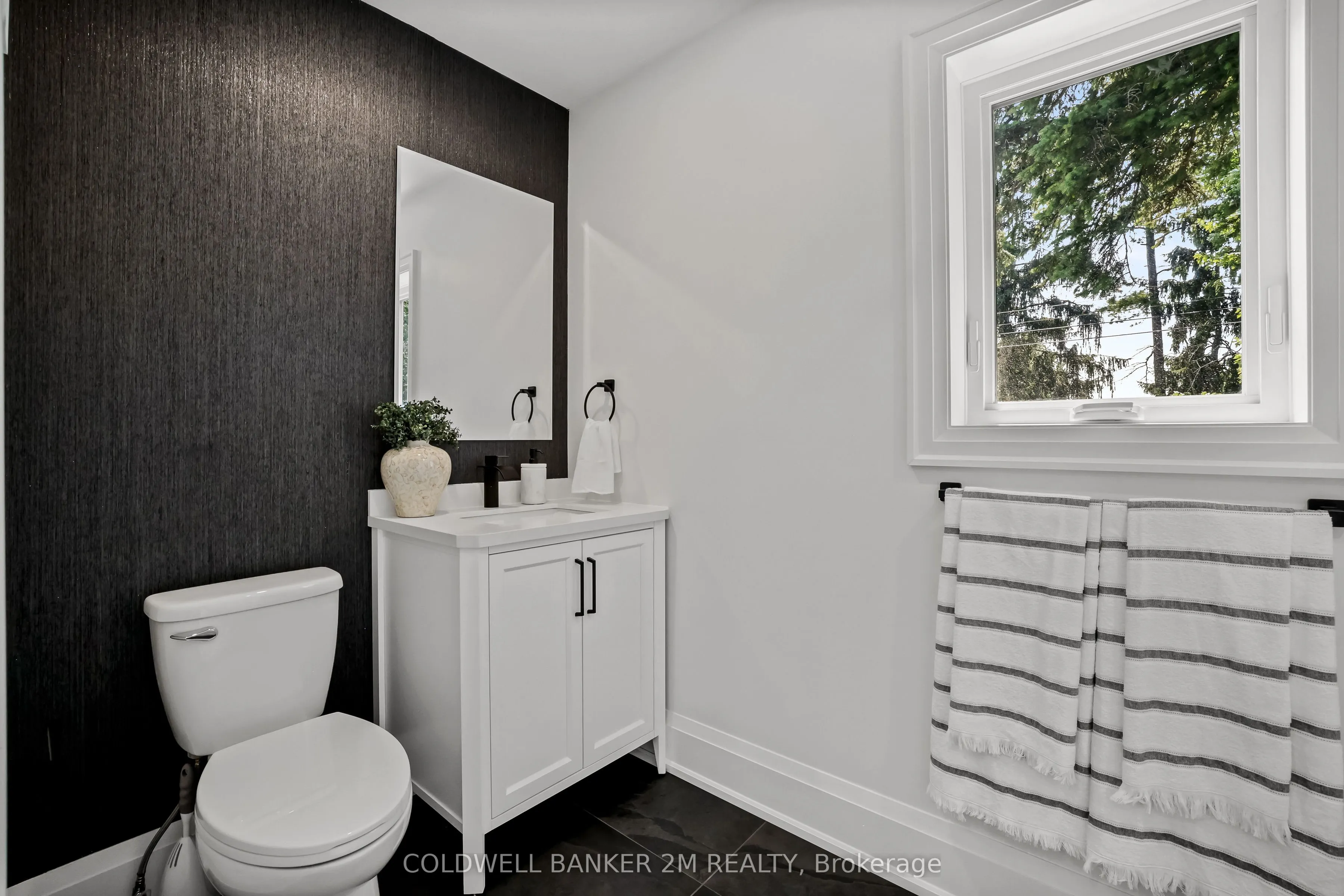 128 Buckingham Avenue