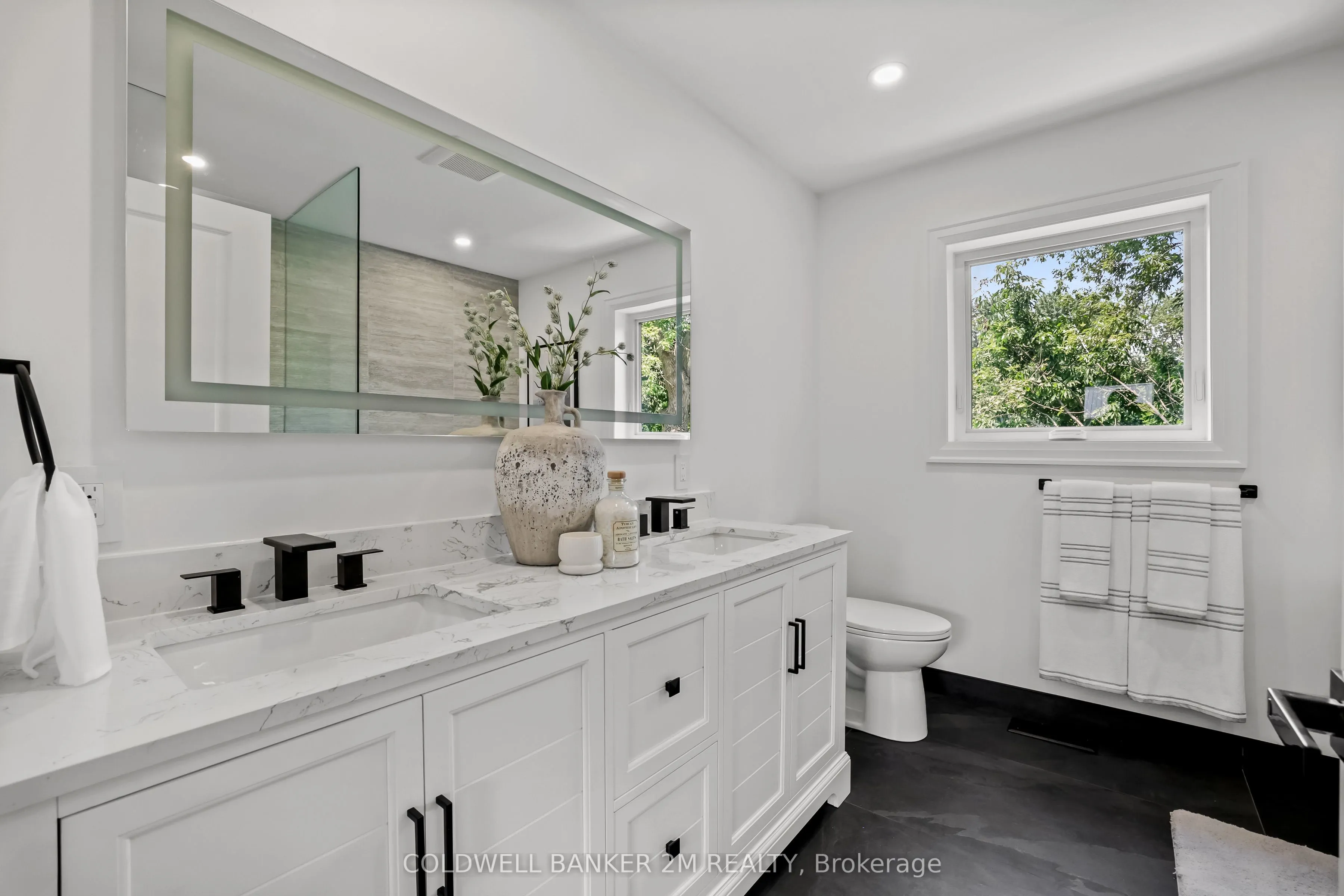 128 Buckingham Avenue