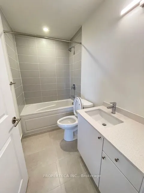 3270 Sheppard Avenue E, #2222