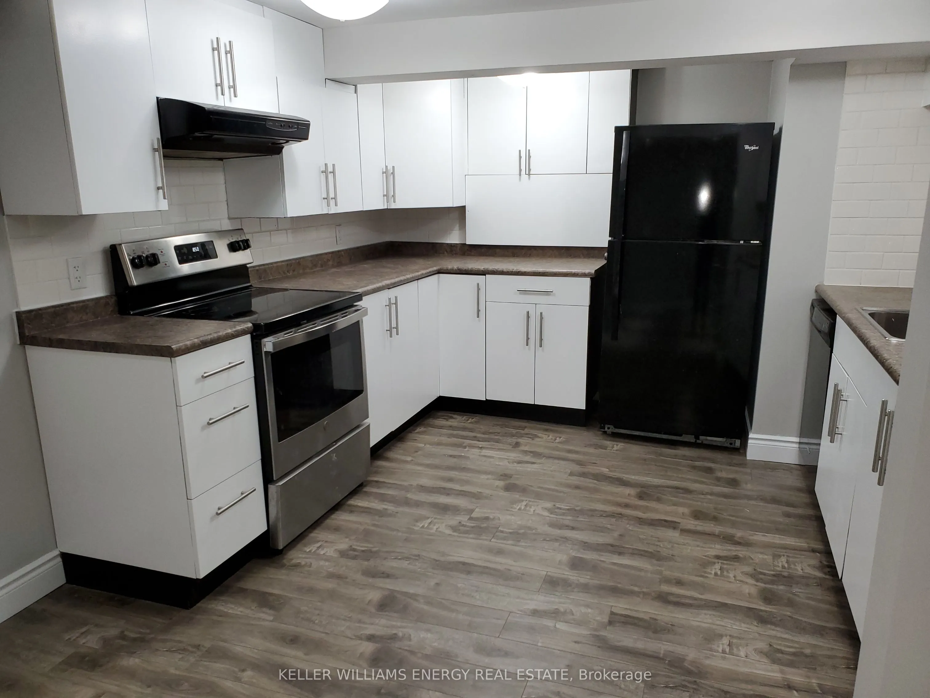 1137 Norman Crescent, #Lower