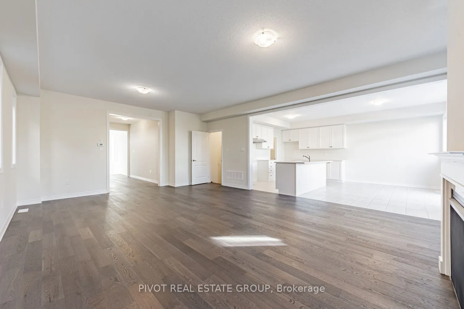 12 Waterfront Crescent