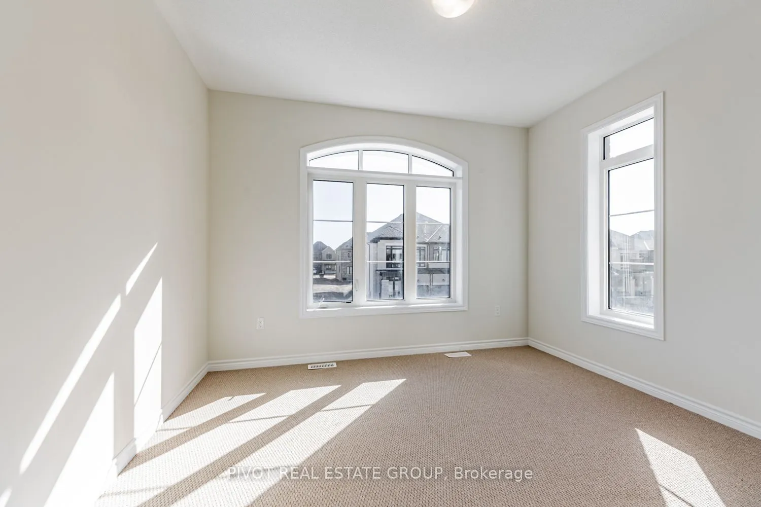 12 Waterfront Crescent