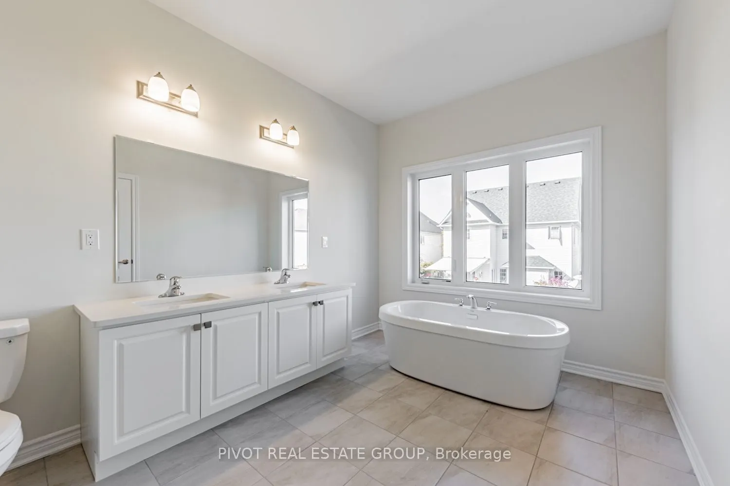 12 Waterfront Crescent