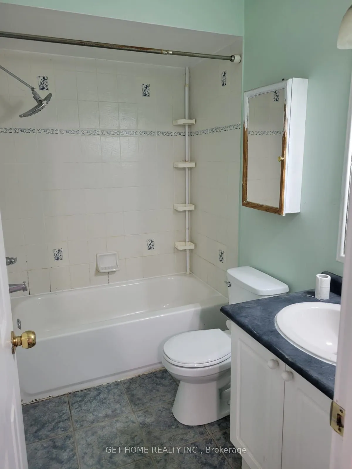 1548 Sarasota Crescent