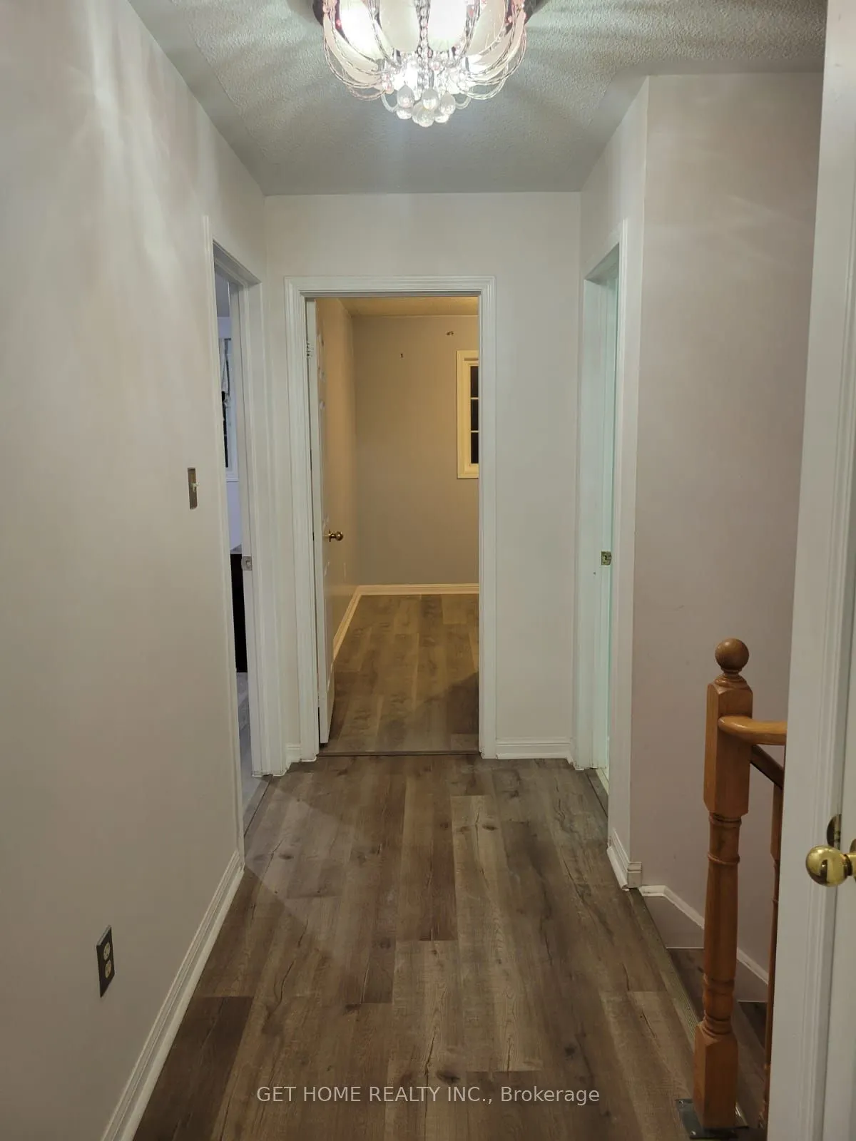 1548 Sarasota Crescent