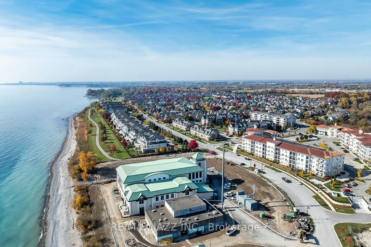 375 Lakebreeze Drive, #102