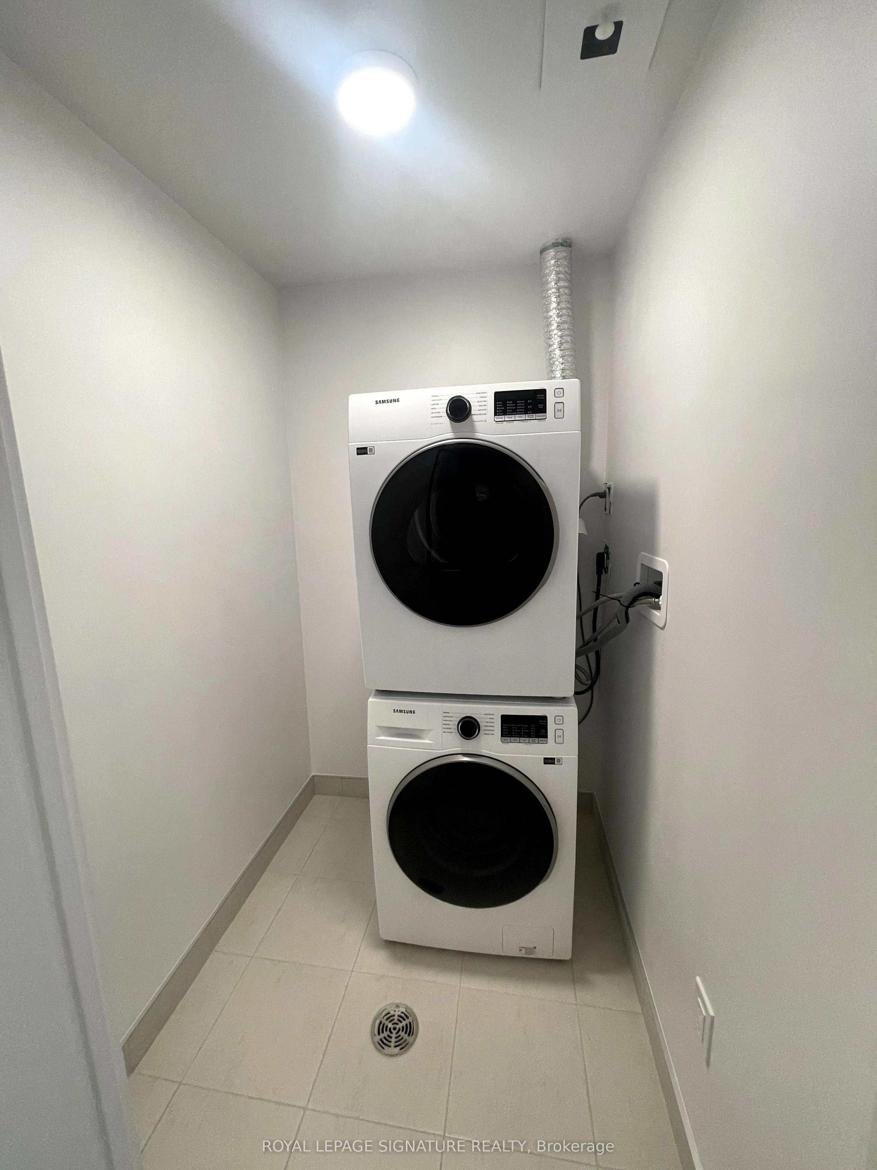 150 Logan Avenue, #512