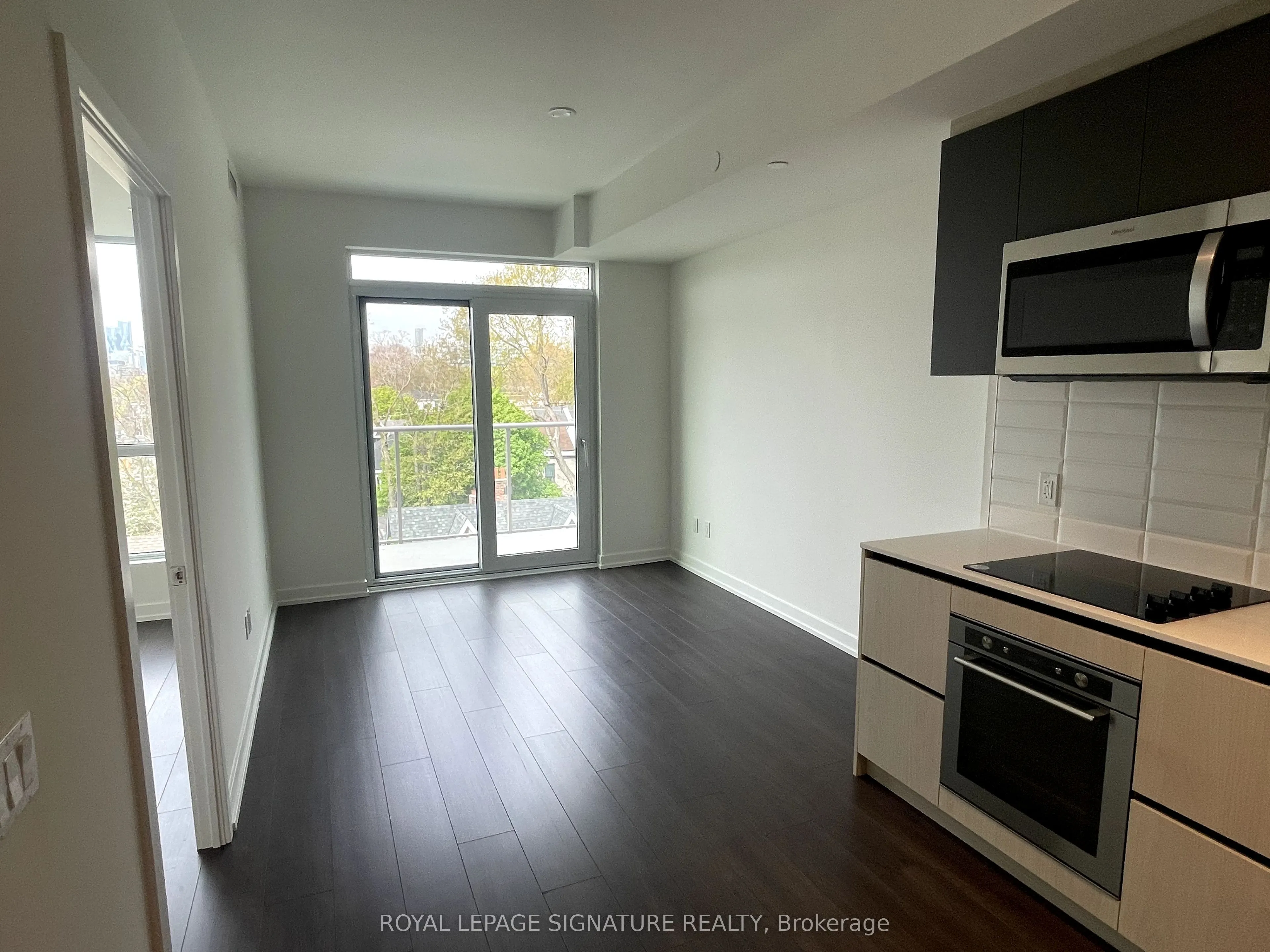 150 Logan Avenue, #512