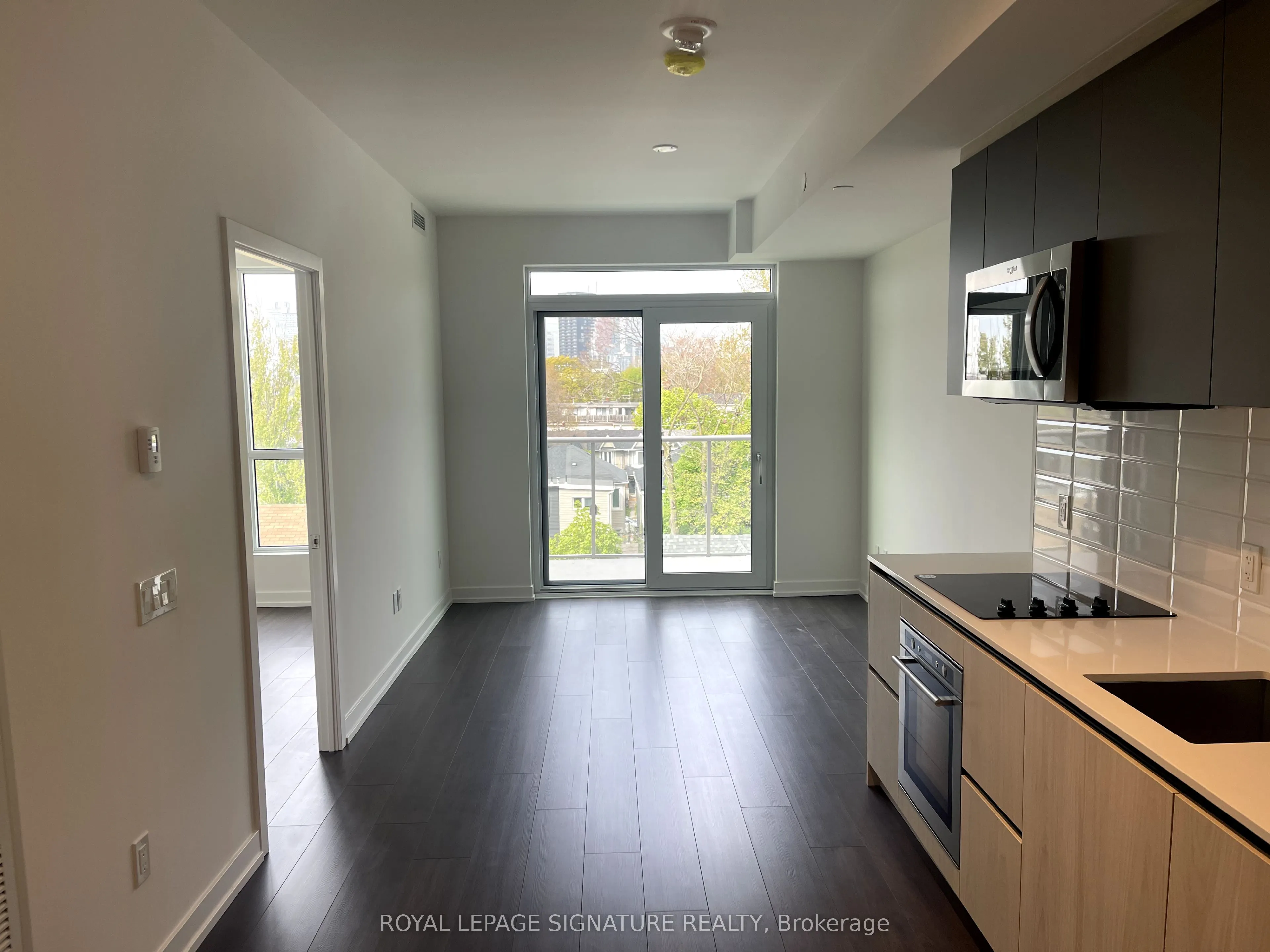 150 Logan Avenue, #512