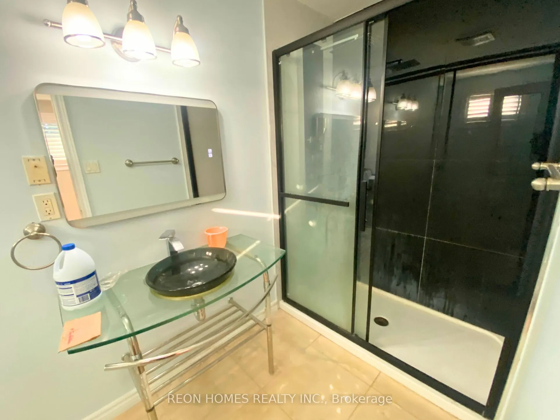 724 Sheppard Avenue, #(Main)