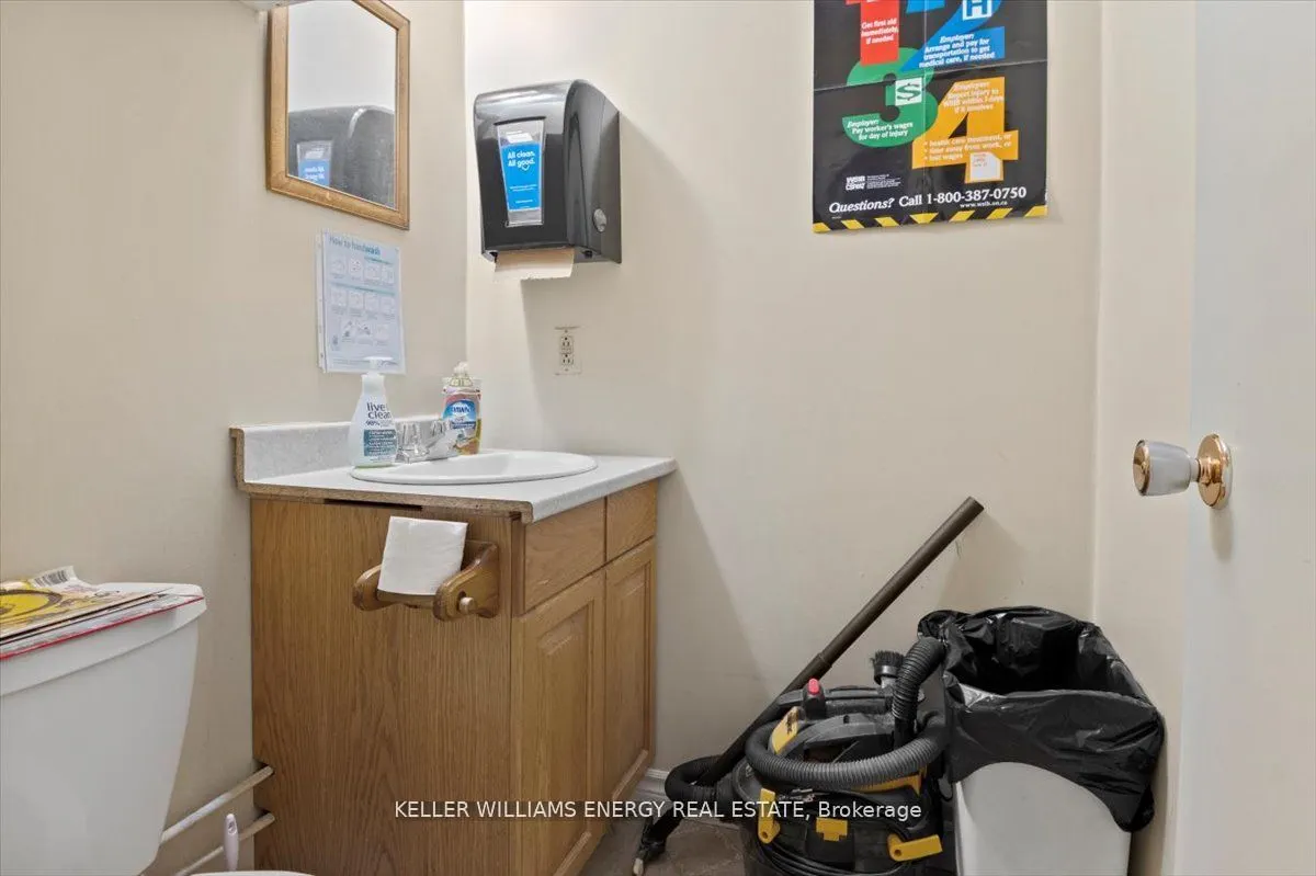 48 Water Street, #Main Floor