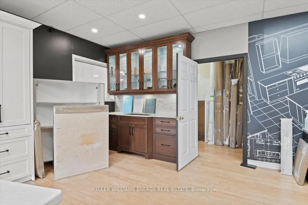 48 Water Street, #Main Floor