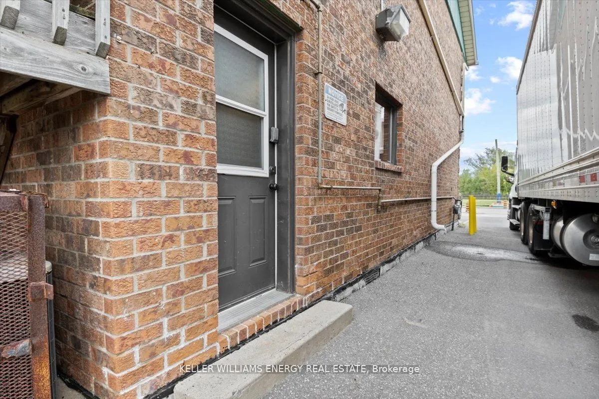 48 Water Street, #Main Floor