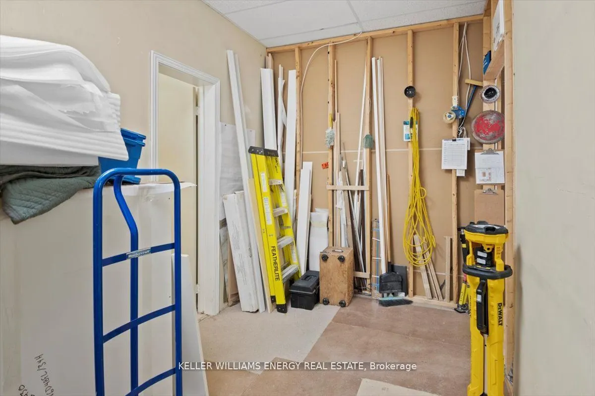 48 Water Street, #Main Floor