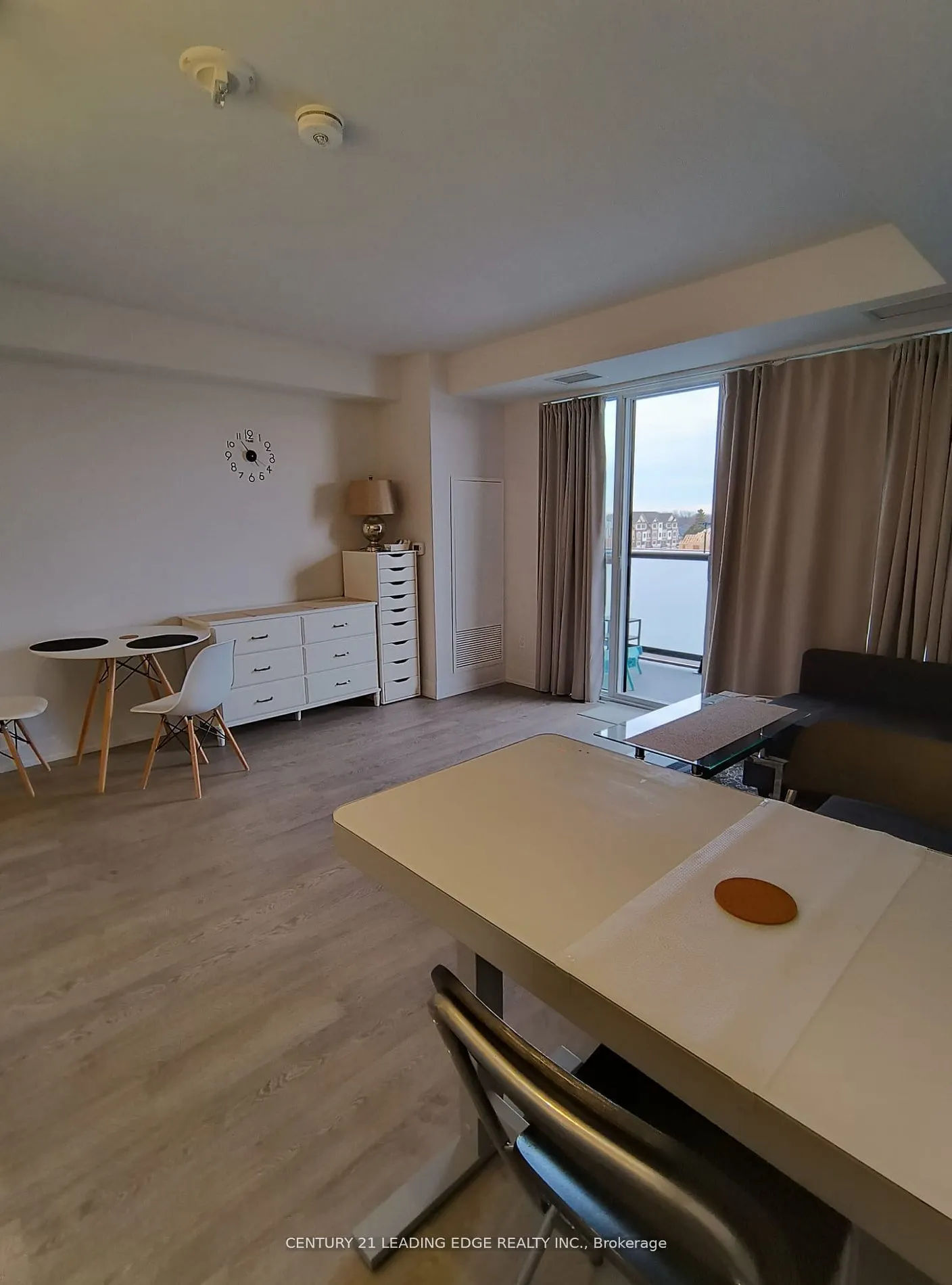 2550 Simcoe Street N, #320