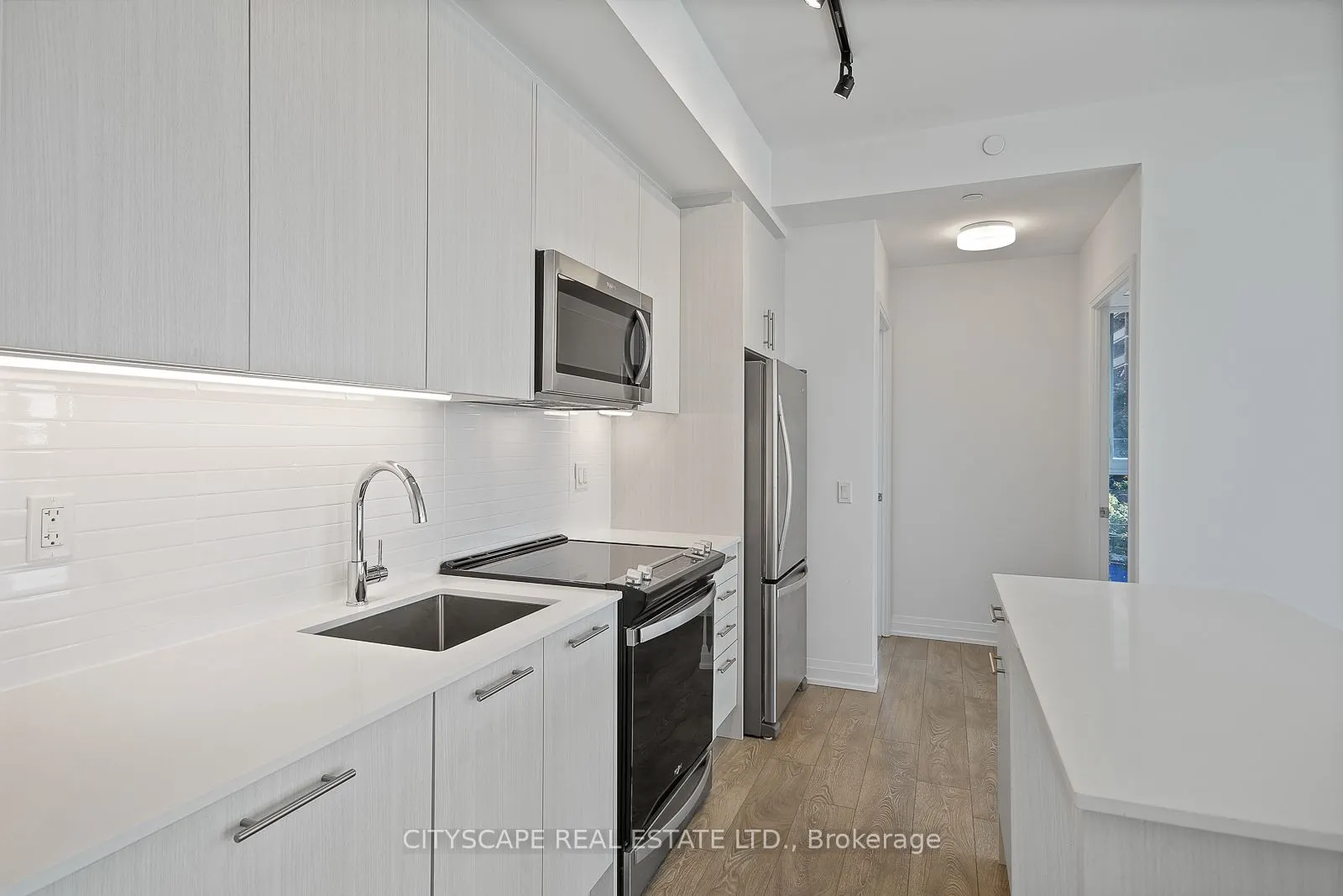 286 Main Street, #311