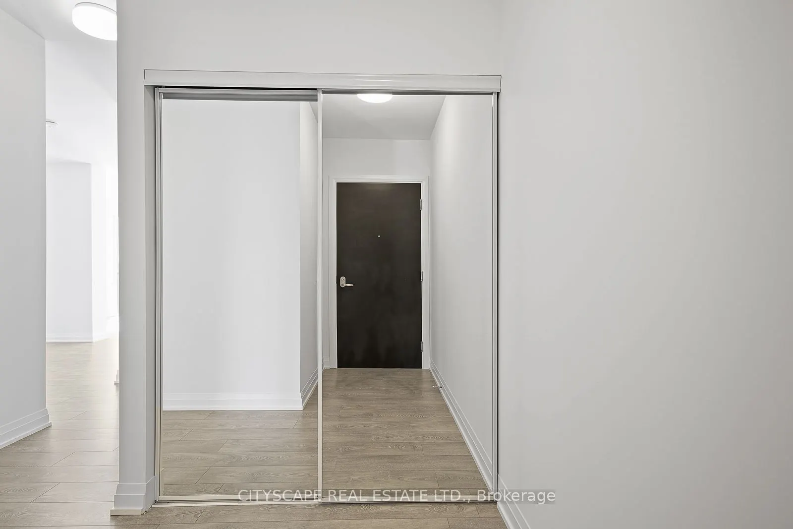 286 Main Street, #311