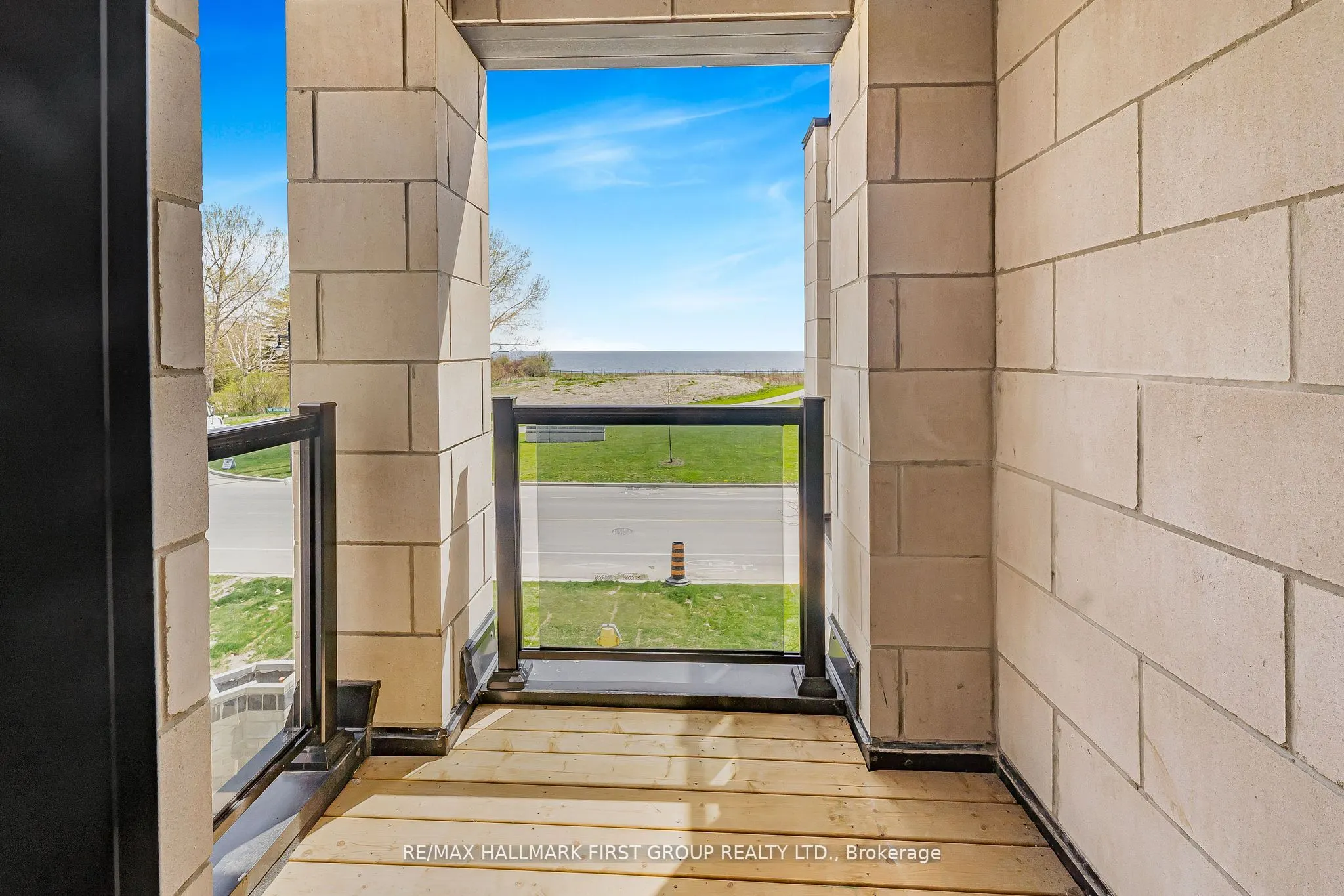 835 Port Darlington Road