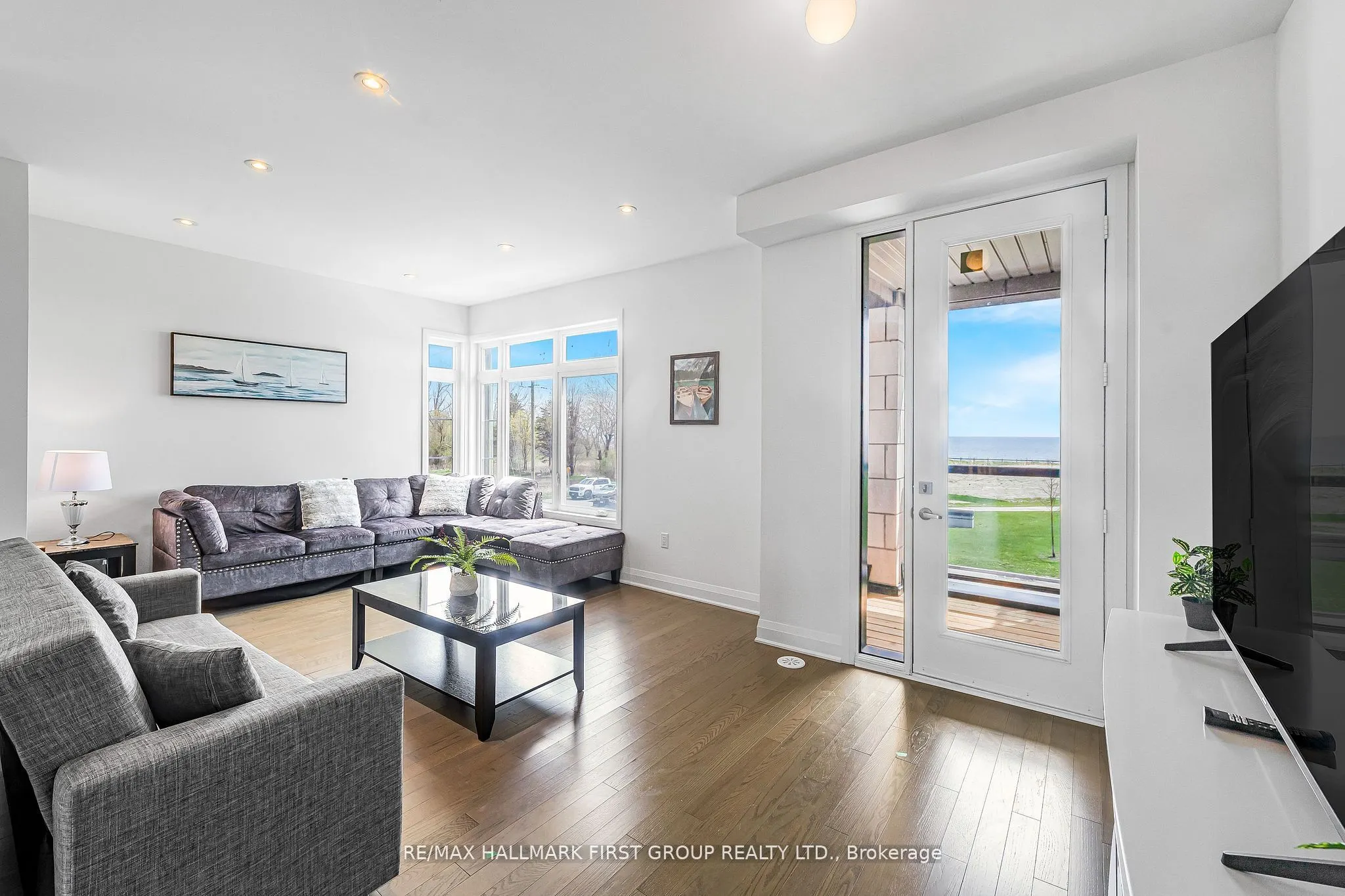 835 Port Darlington Road