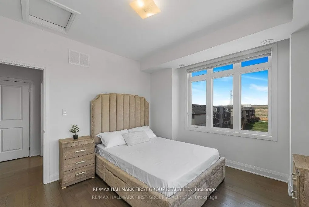 835 Port Darlington Road