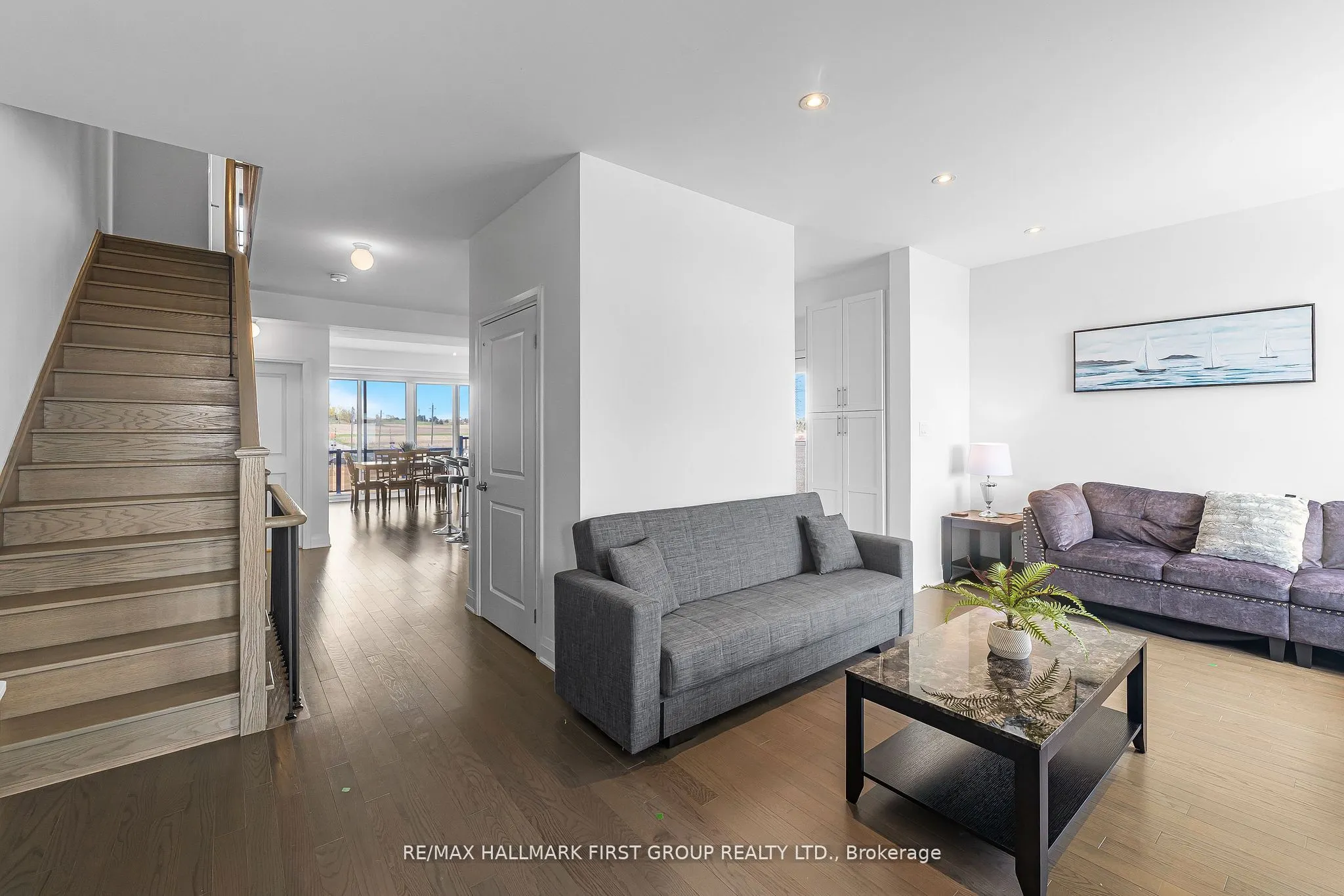 835 Port Darlington Road