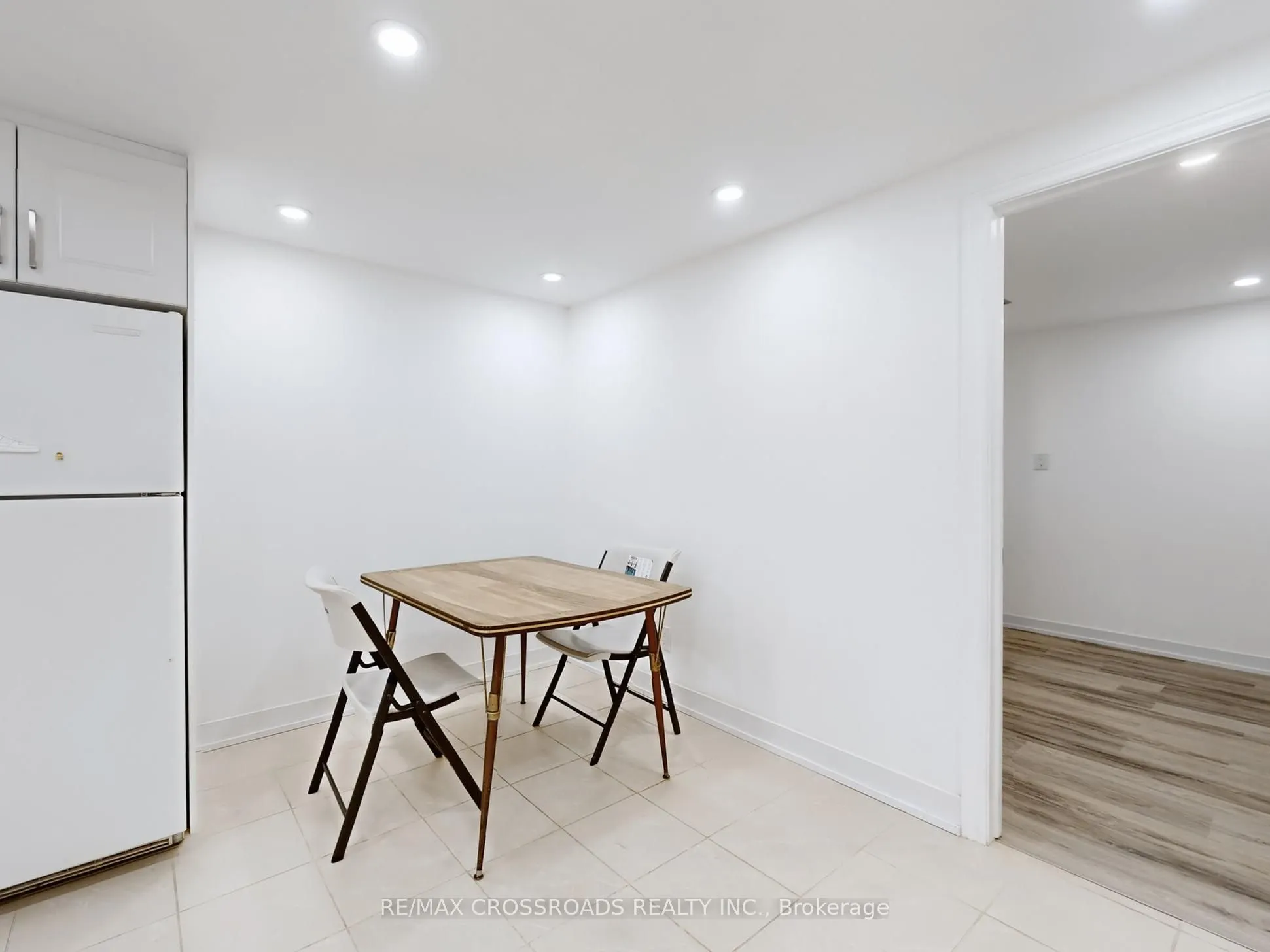 49 King Louis Crescent