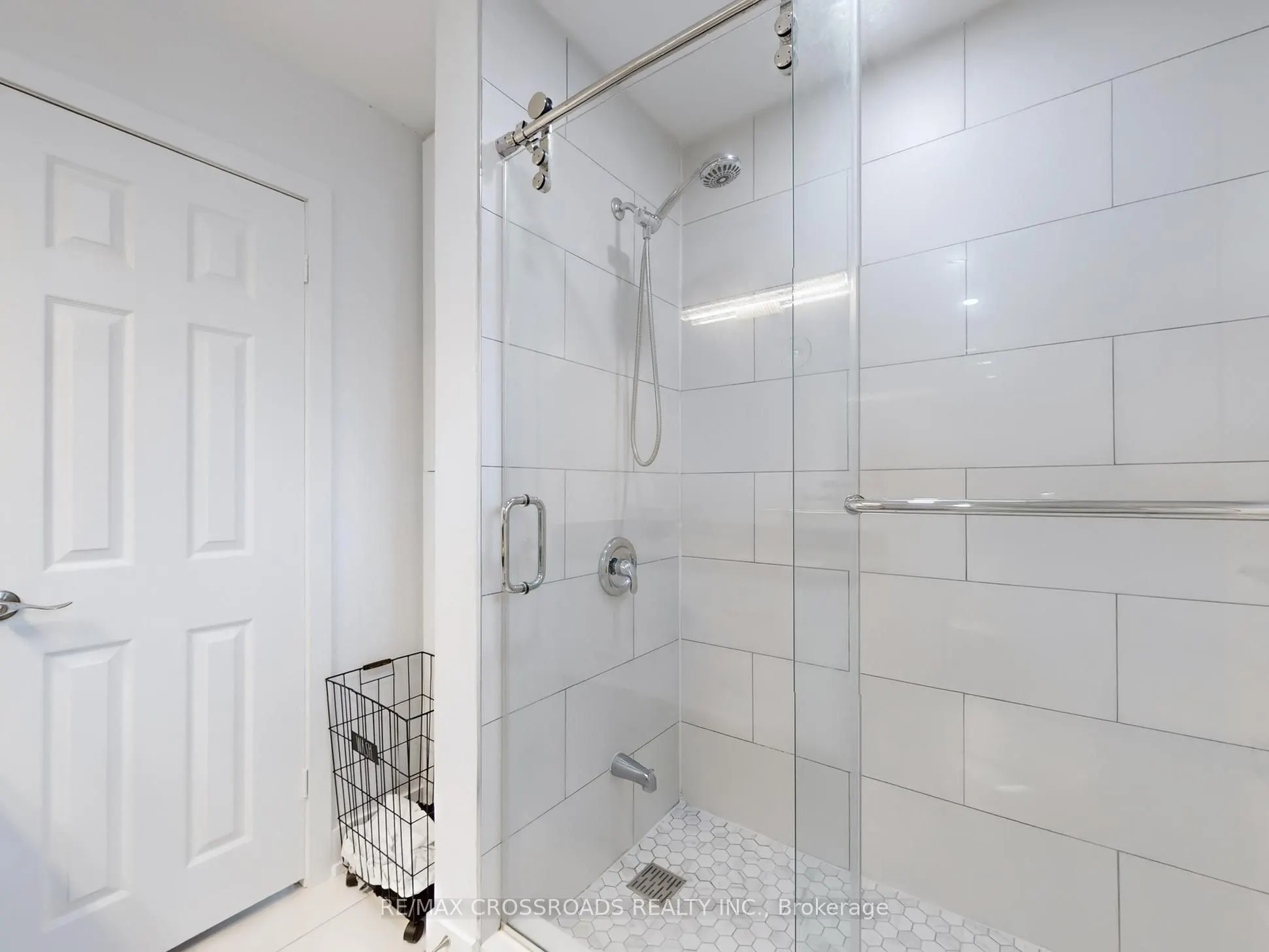 49 King Louis Crescent