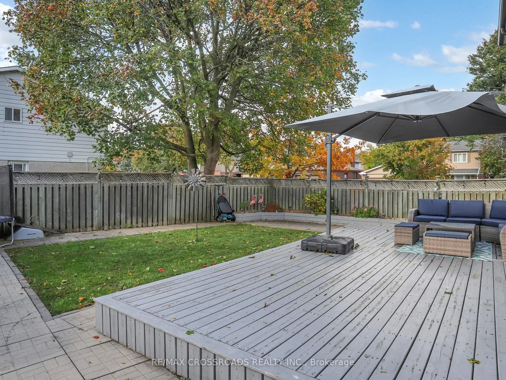 49 King Louis Crescent