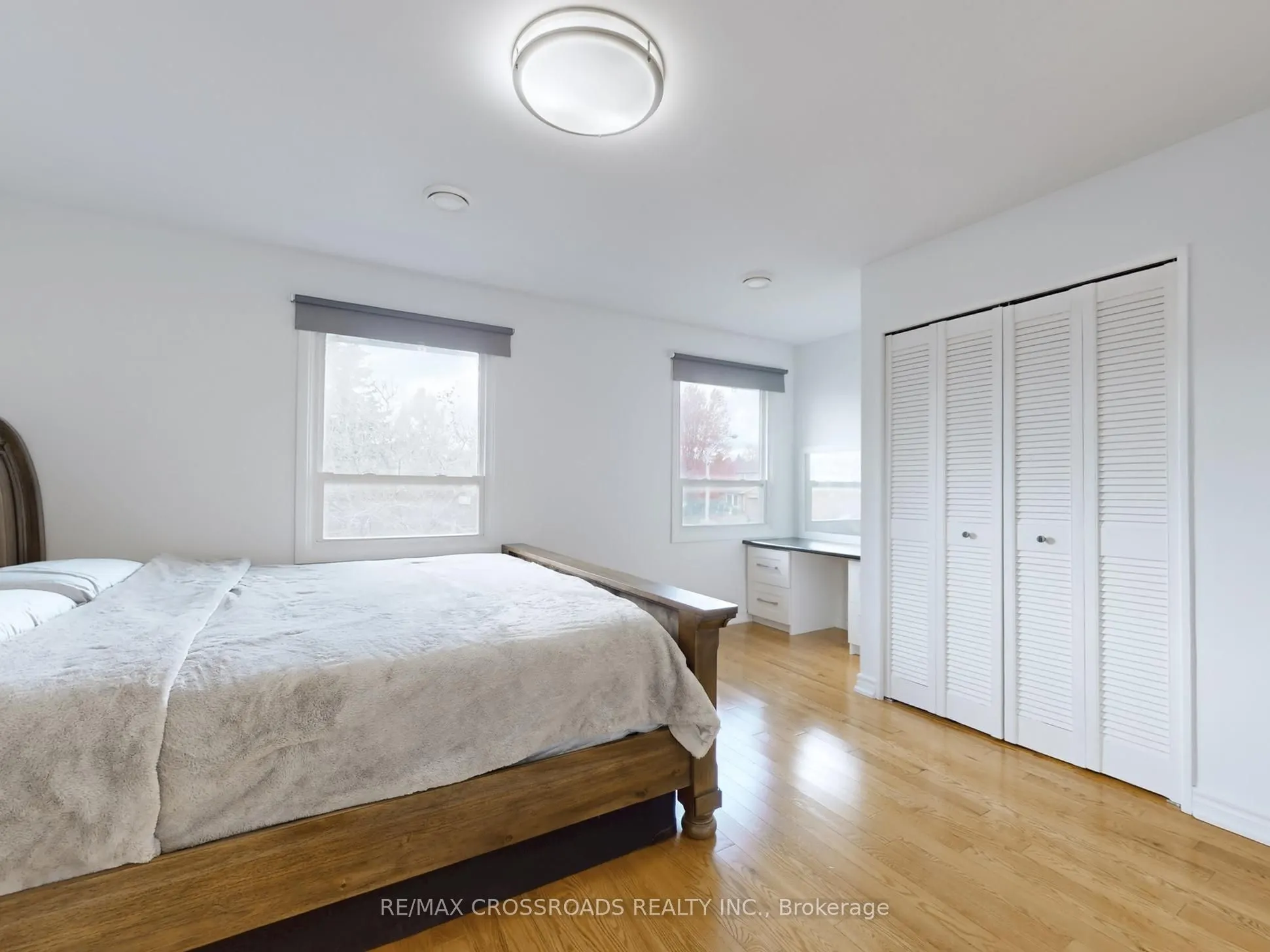 49 King Louis Crescent