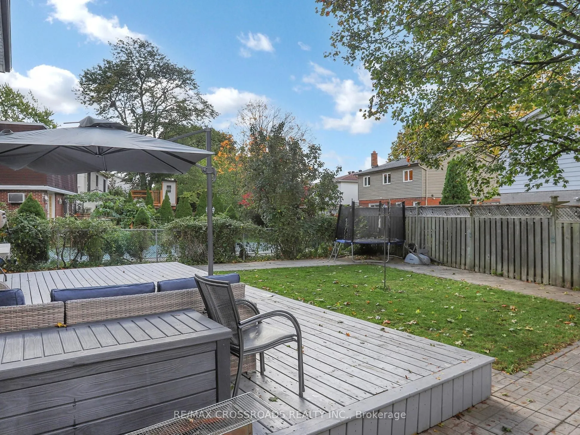 49 King Louis Crescent