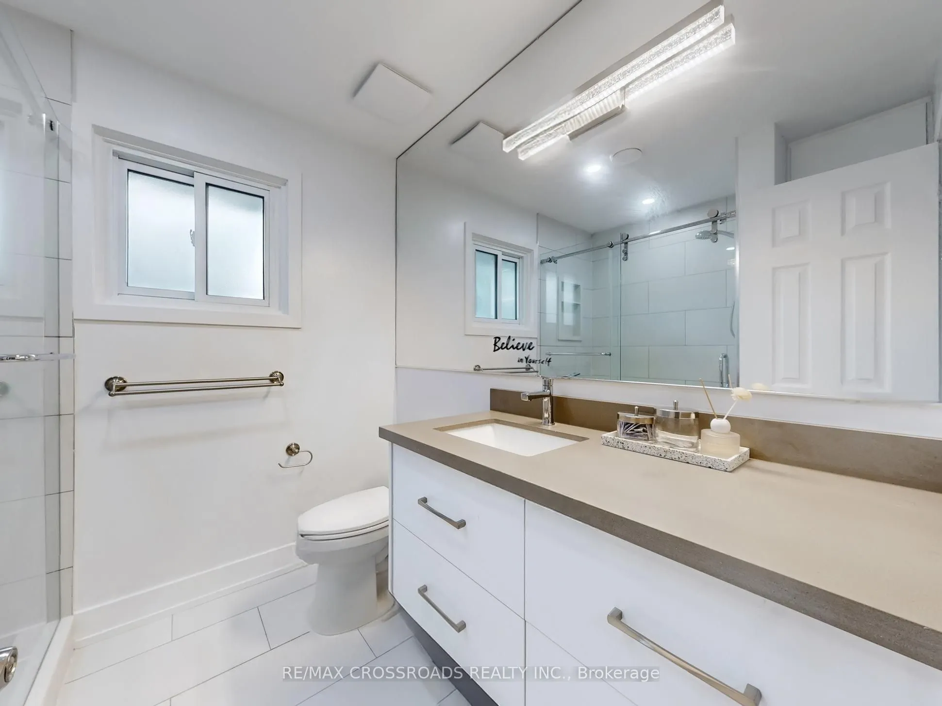 49 King Louis Crescent