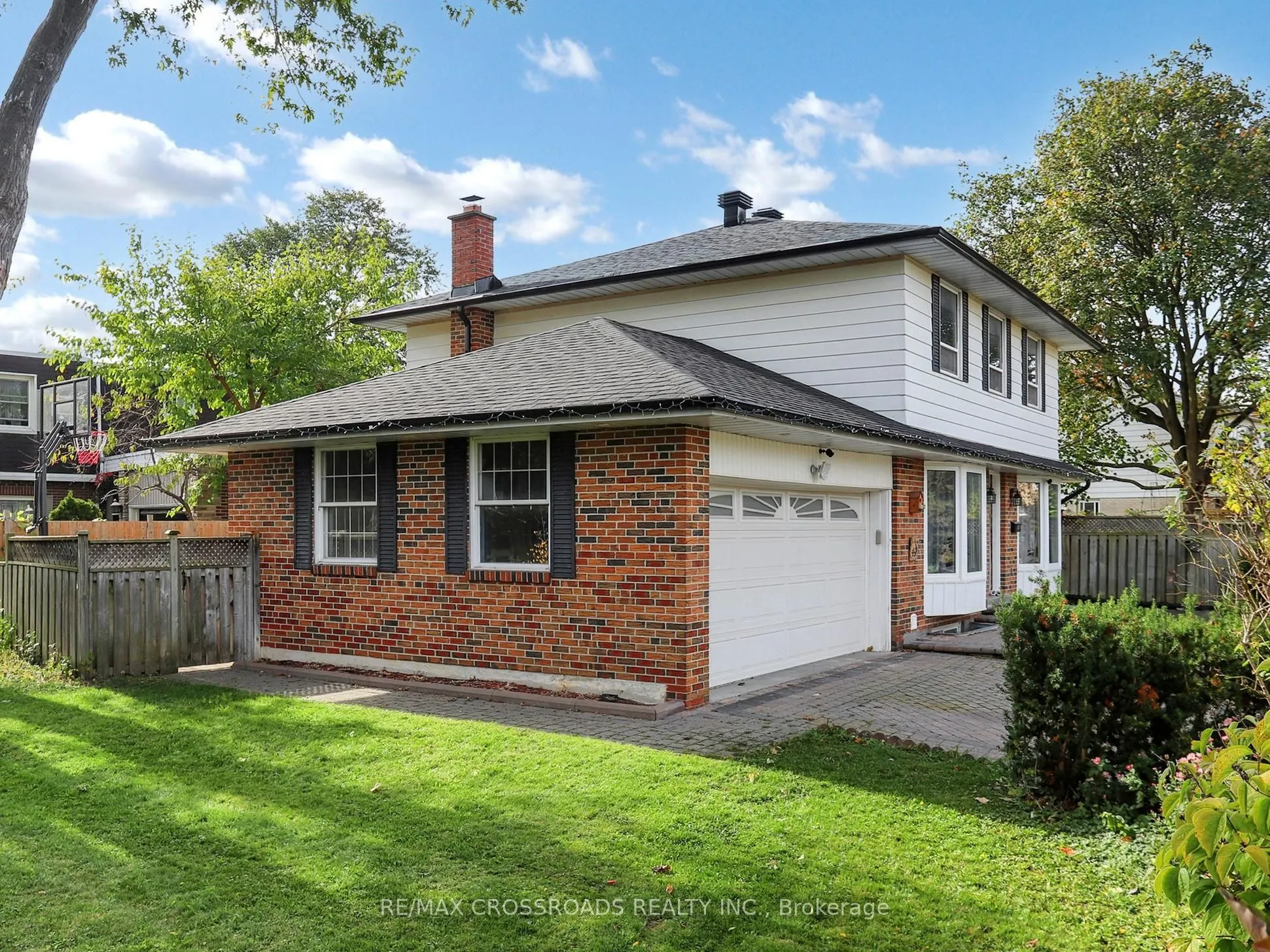 49 King Louis Crescent