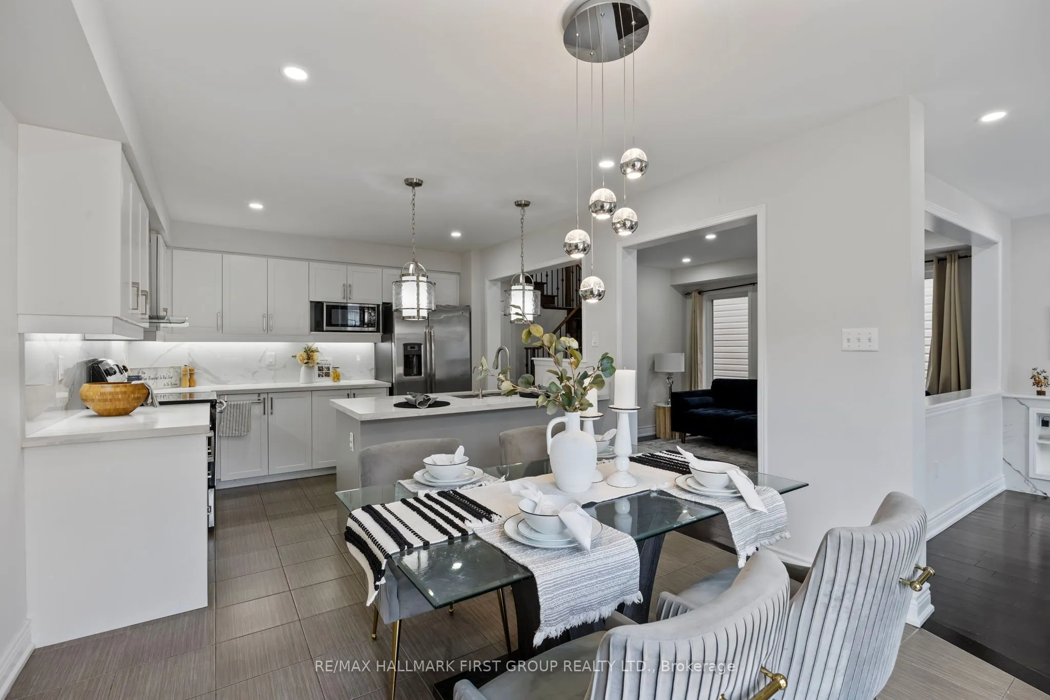 173 Windfields Farm Drive W