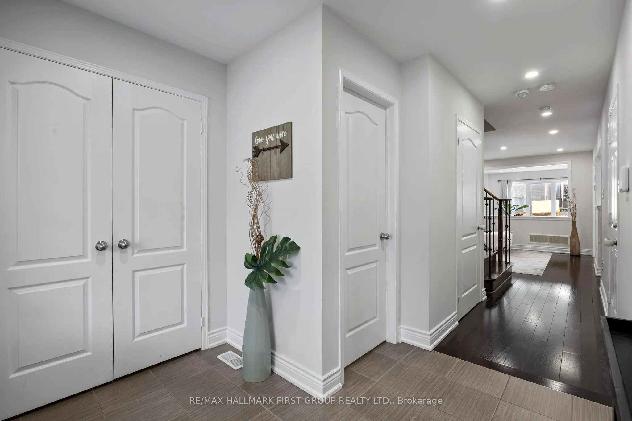 173 Windfields Farm Drive W