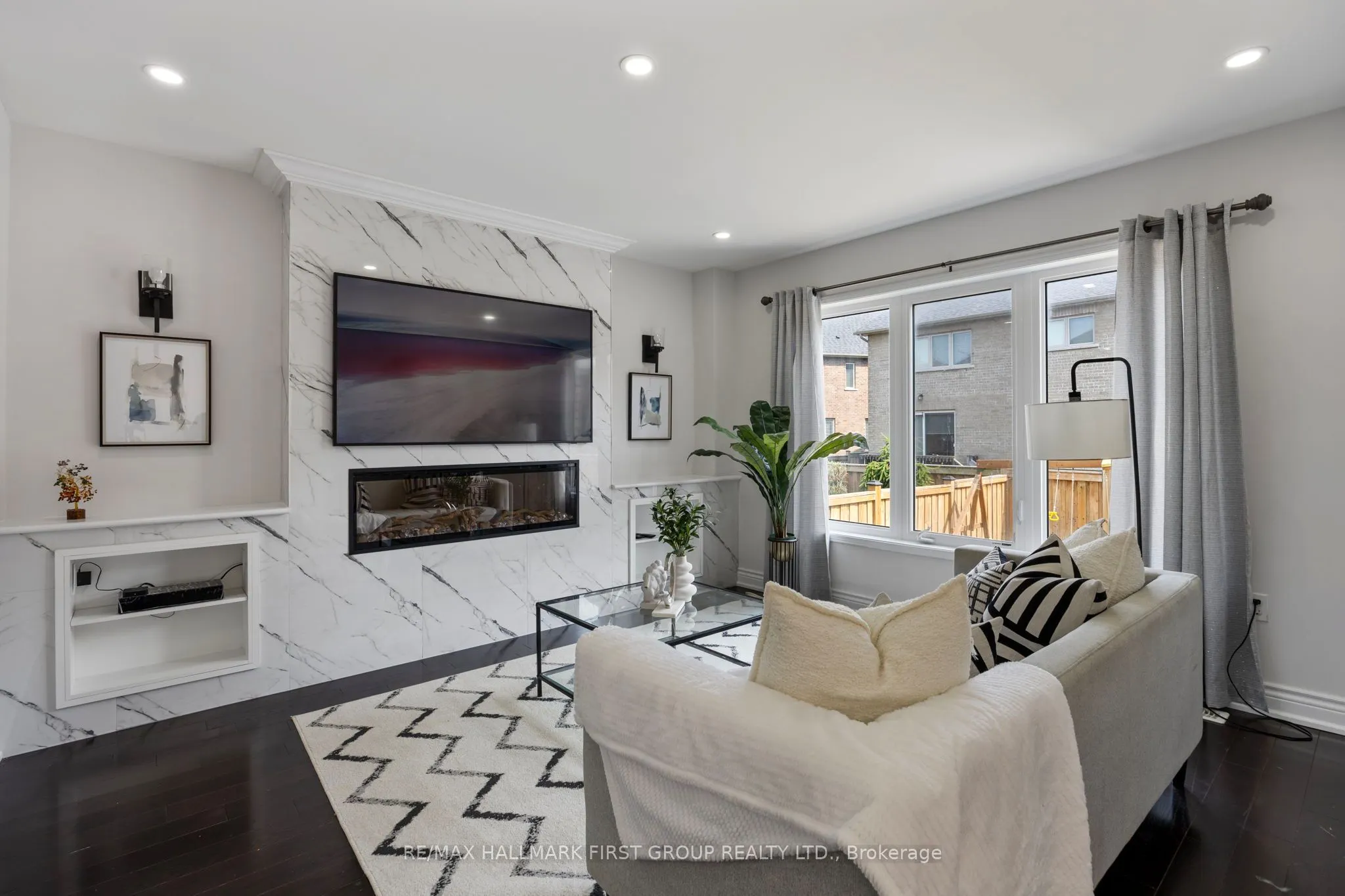 173 Windfields Farm Drive W