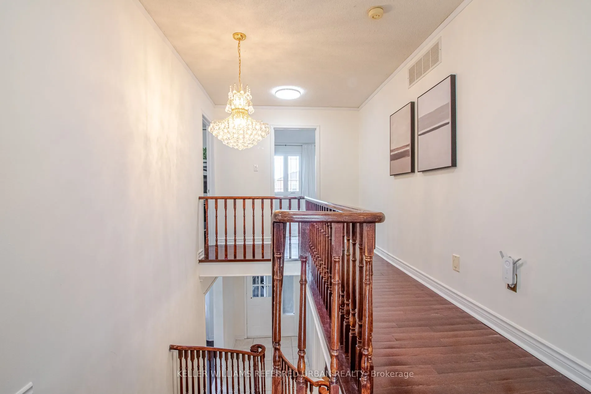 63 Holmbush Crescent