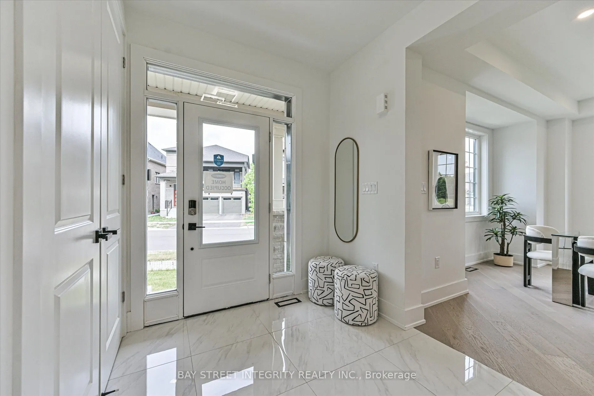 1553 Honey Locust Place