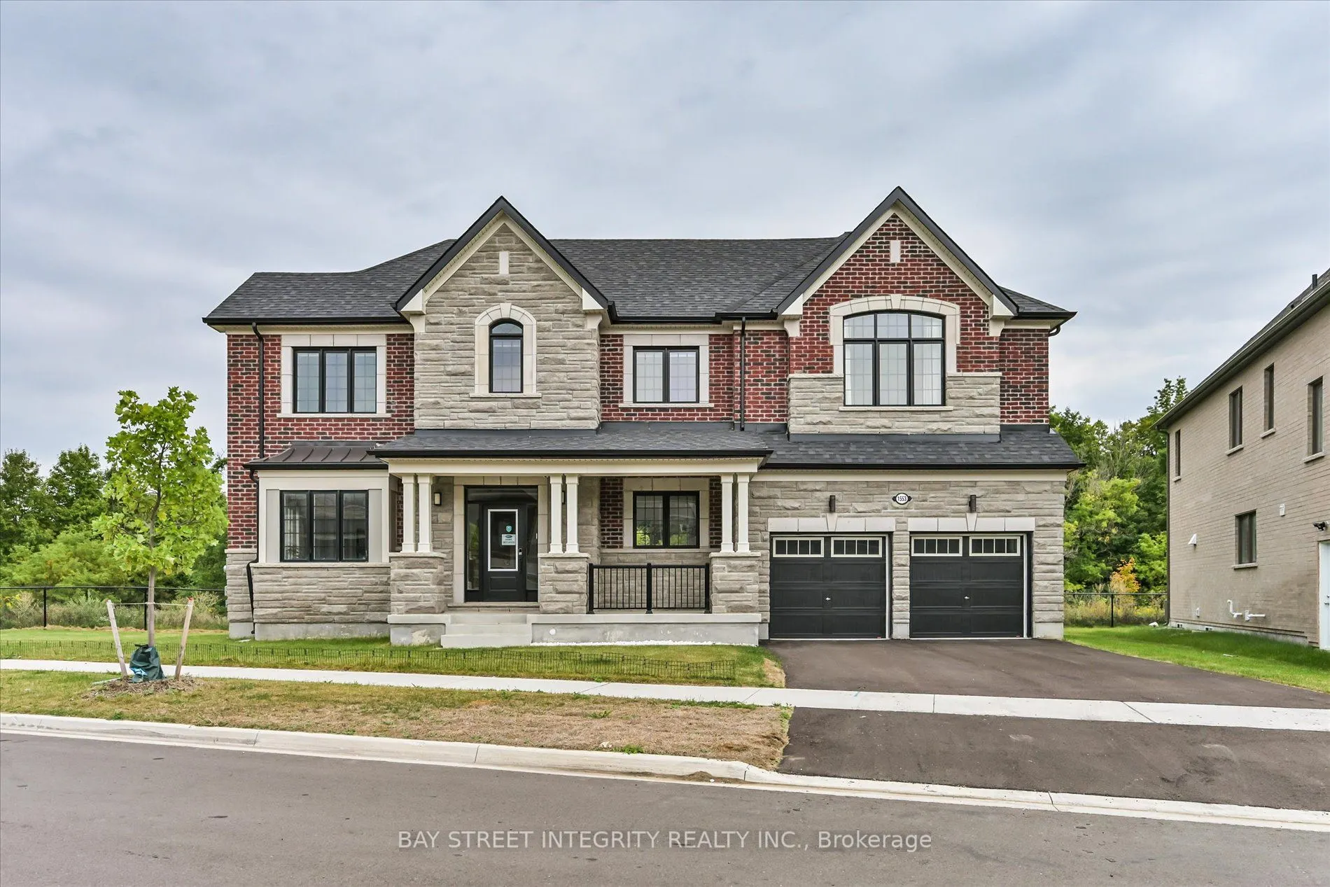 1553 Honey Locust Place