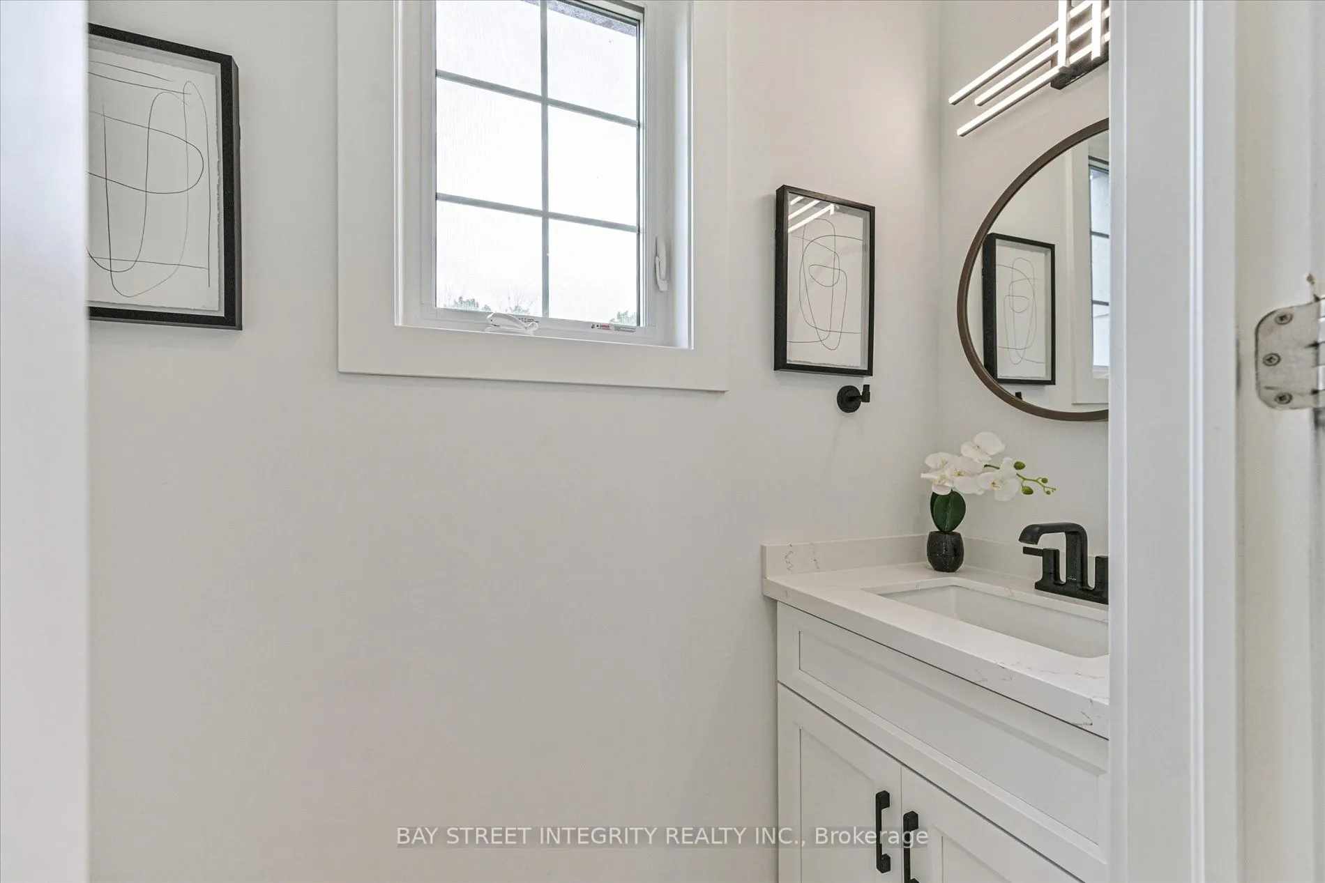 1553 Honey Locust Place