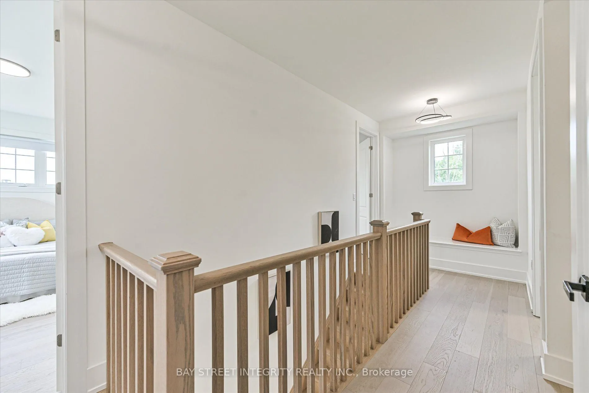 1553 Honey Locust Place